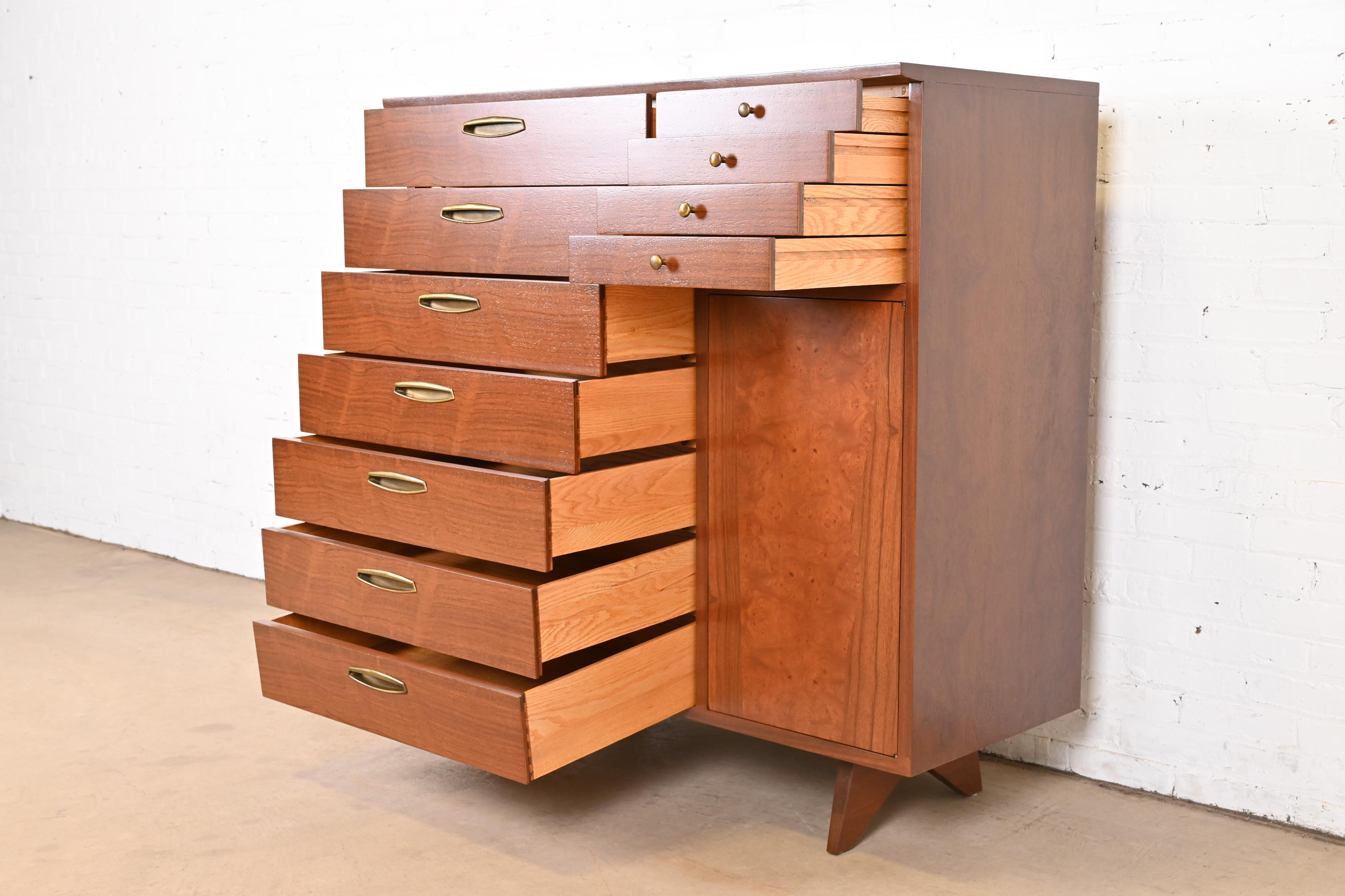 George Nakashima Sculpted Walnut Gentleman's Chest for Widdicomb, Newly Restored - Image 4