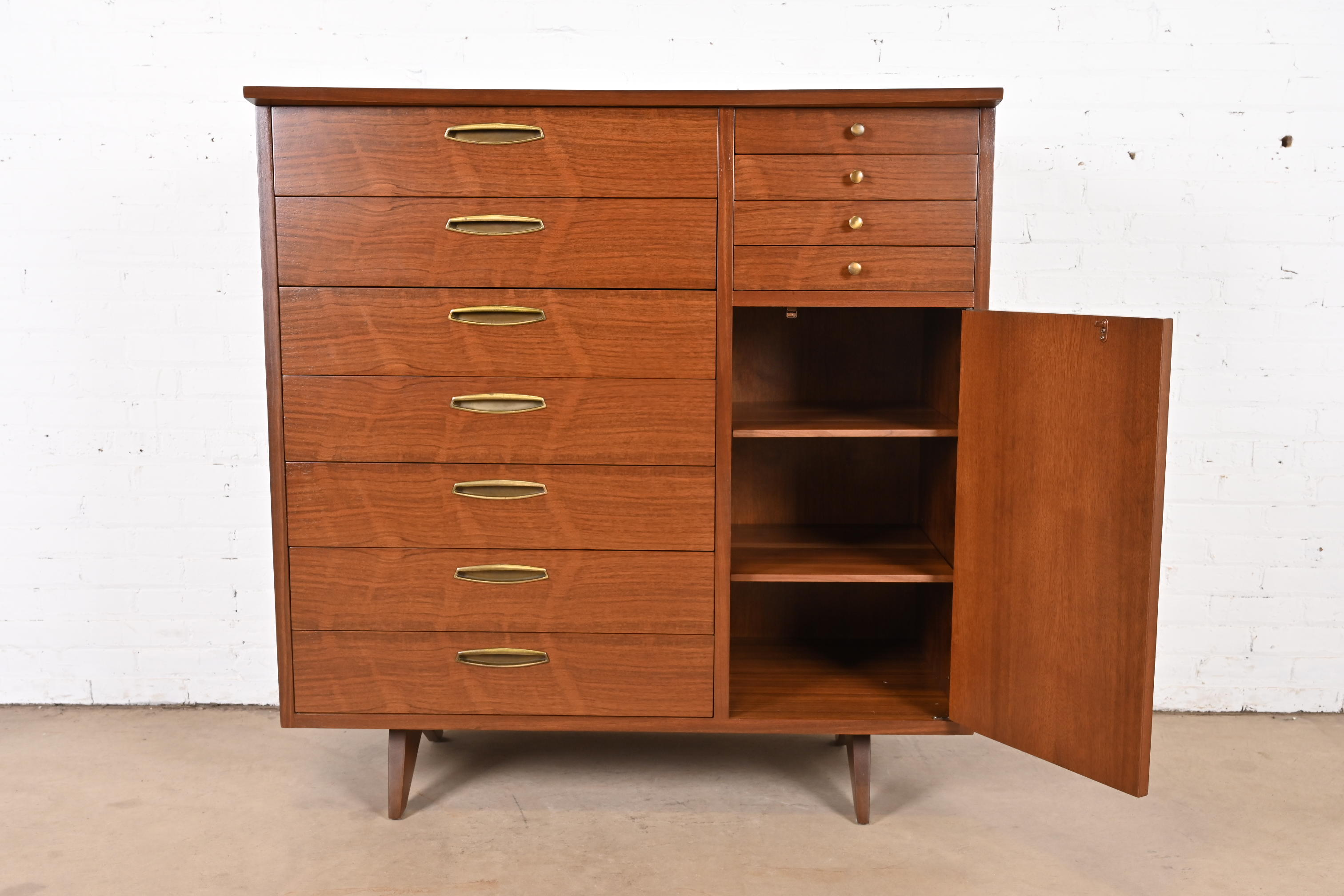 George Nakashima Sculpted Walnut Gentleman's Chest for Widdicomb, Newly Restored - Image 6
