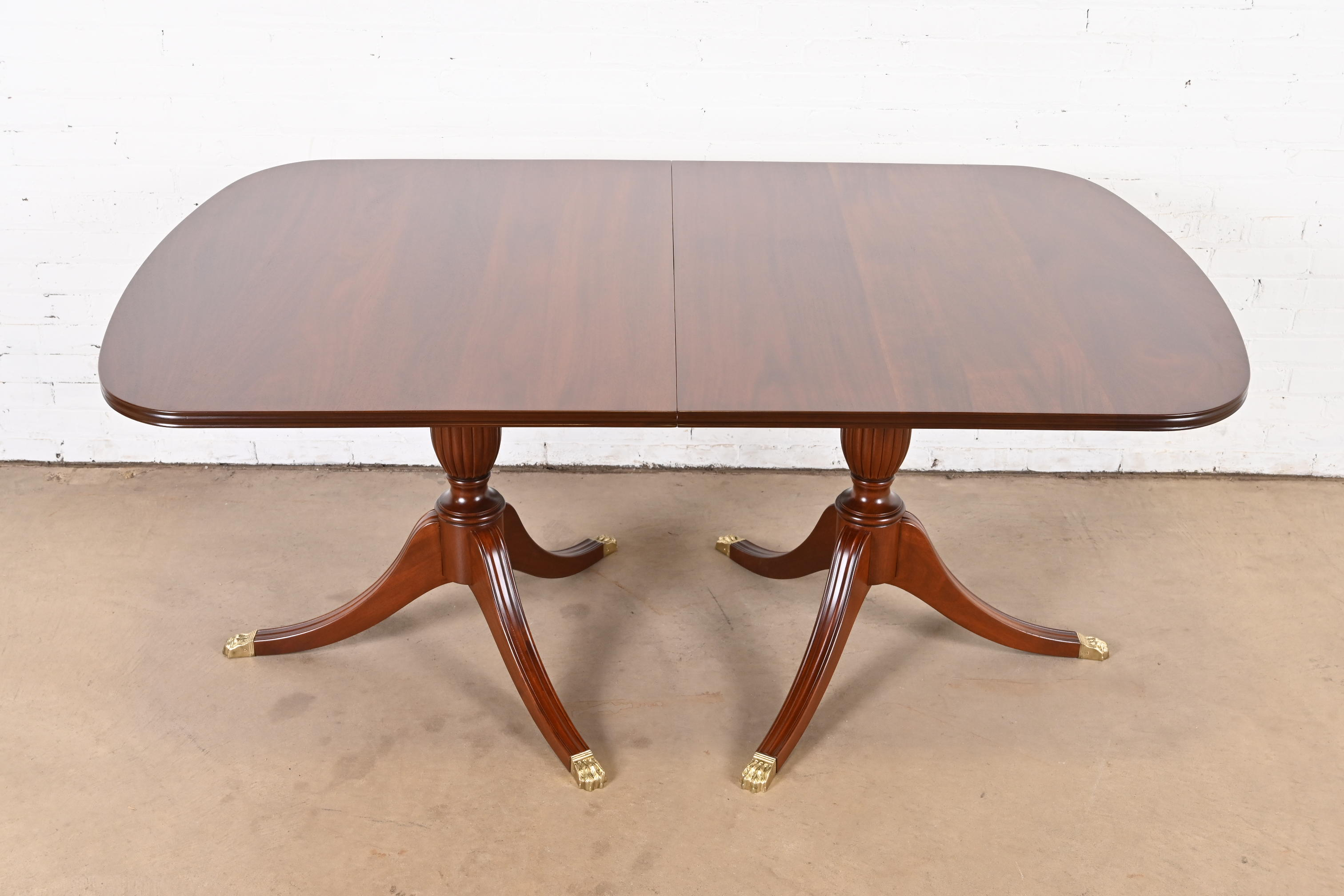 Henkel Harris Georgian Mahogany Double Pedestal Extension Dining Table, Newly Refinished - Image 7