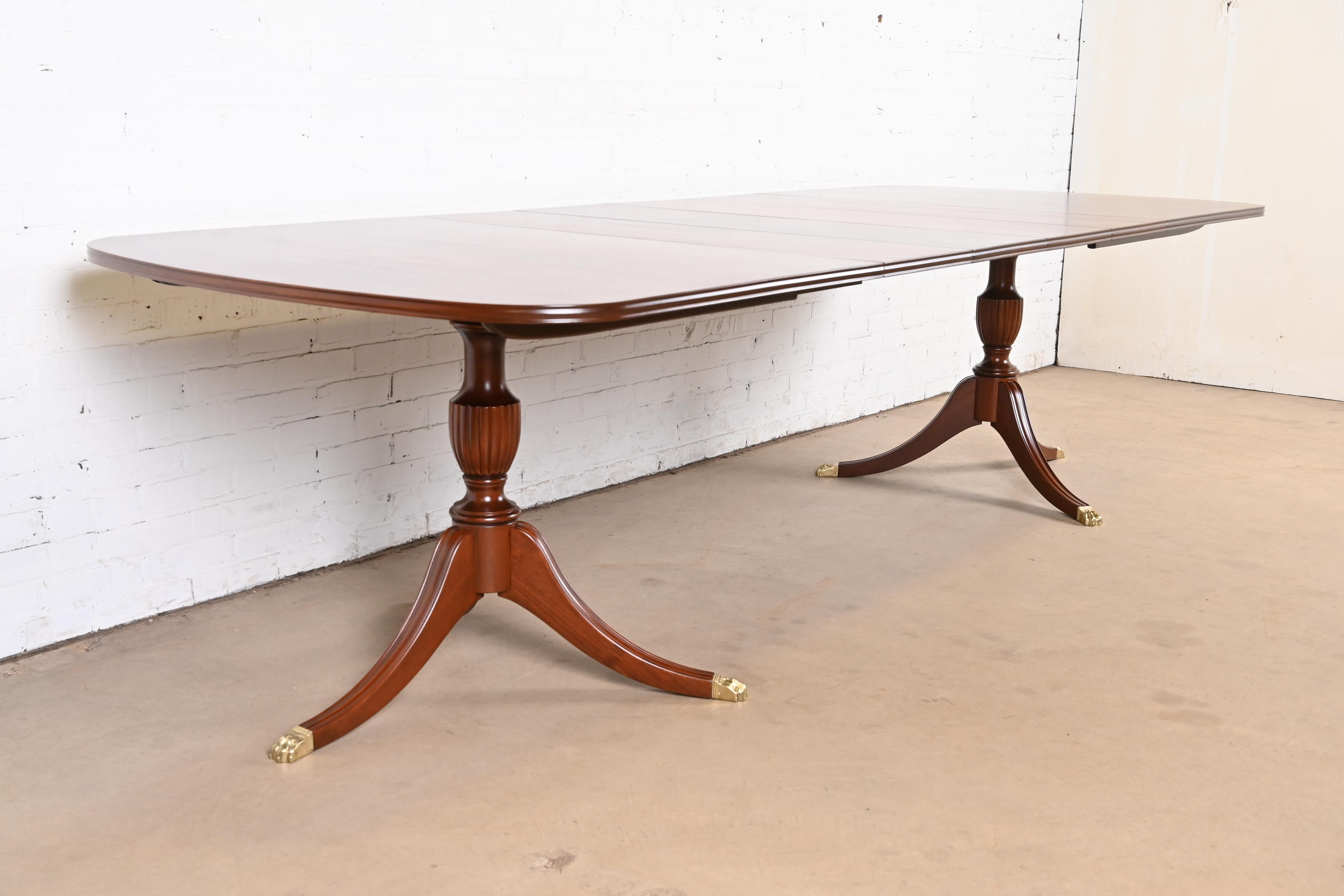 Henkel Harris Georgian Mahogany Double Pedestal Extension Dining Table, Newly Refinished - Image 5