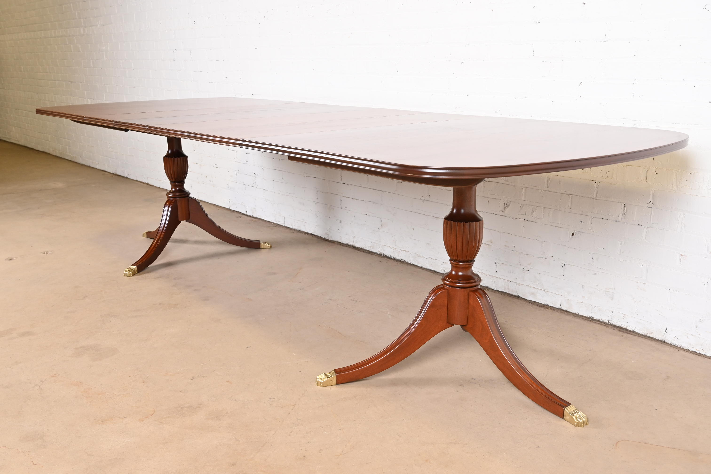 Henkel Harris Georgian Mahogany Double Pedestal Extension Dining Table, Newly Refinished - Image 4