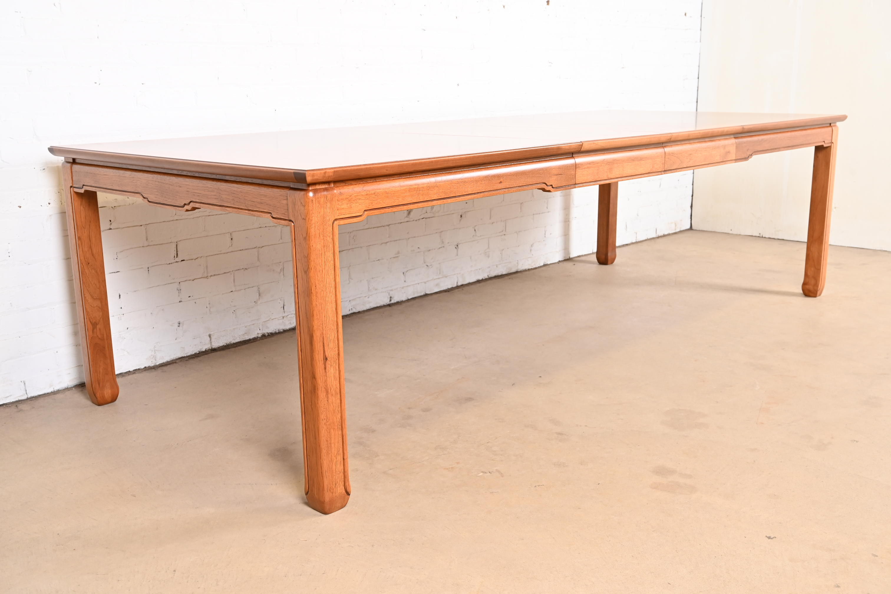 Henredon Mid-Century Hollywood Regency Burl Wood Extension Dining Table, Newly Refinished - Image 6