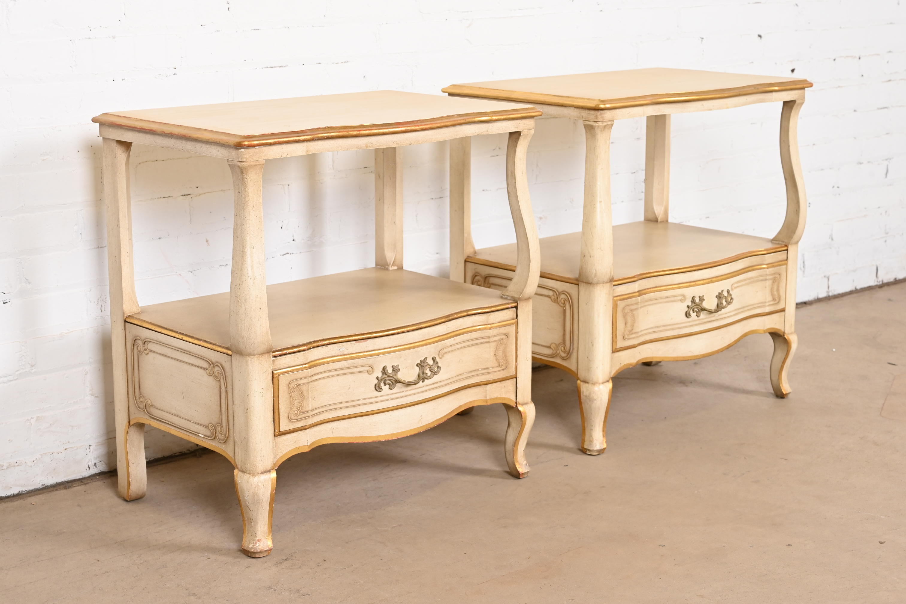 John Widdicomb French Provincial Louis XV Cream Lacquered and Parcel Gilt Nightstands, Circa 1950s - Image 5
