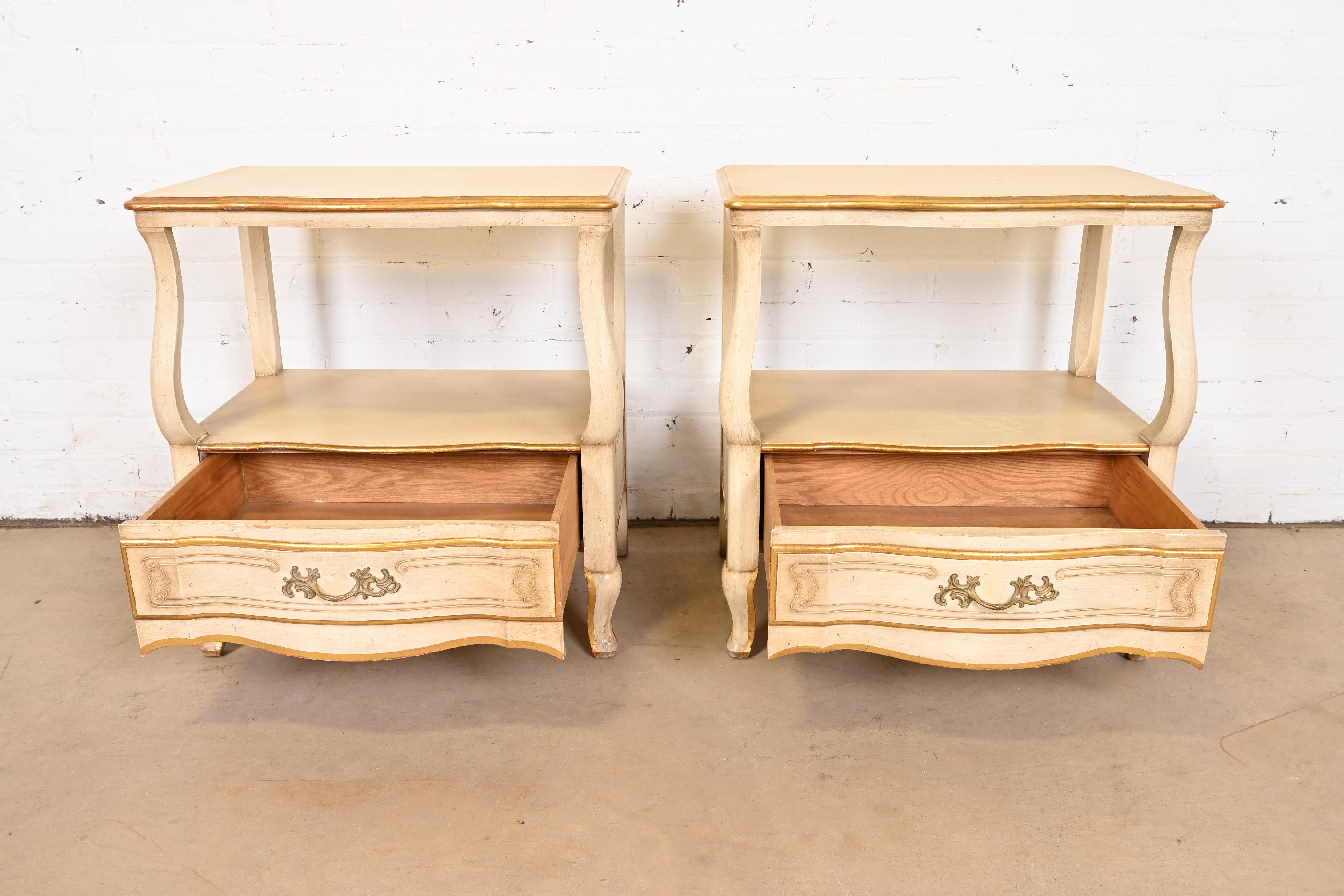 John Widdicomb French Provincial Louis XV Cream Lacquered and Parcel Gilt Nightstands, Circa 1950s - Image 6