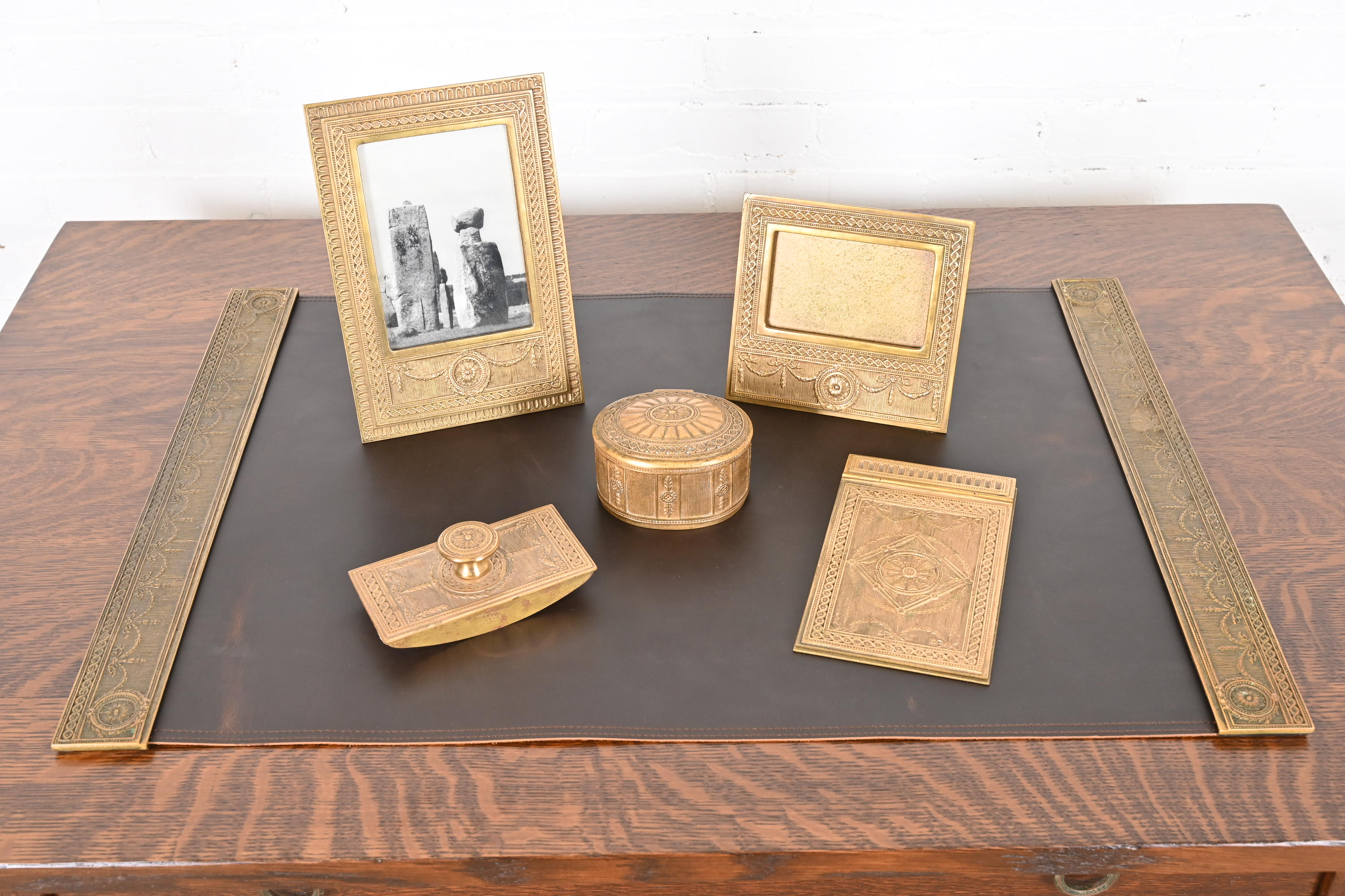 Tiffany Studios New York Adam Bronze Doré Desk Calendar Frame or Picture Frame - Image 11