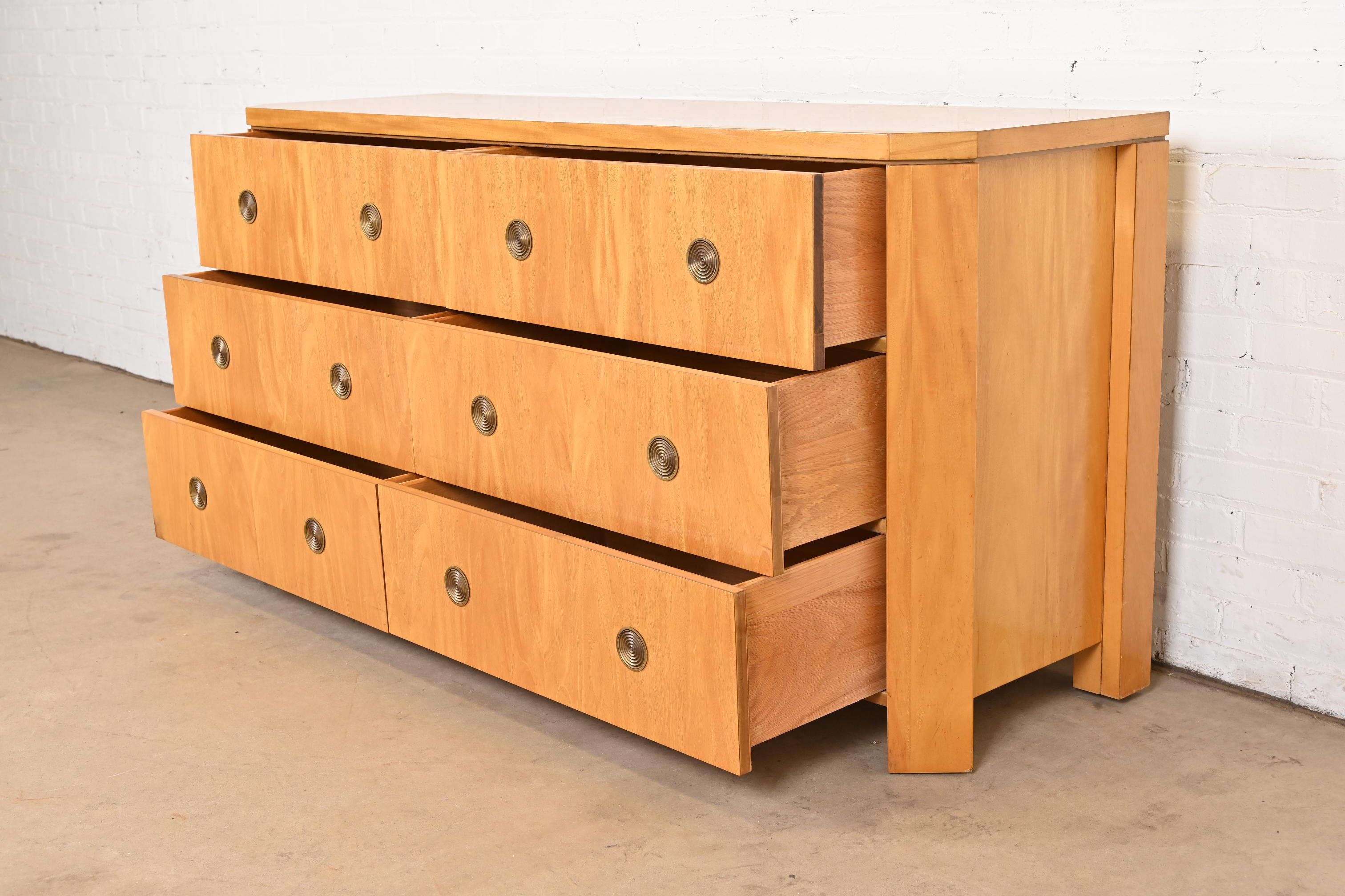 Charles Pfister for Baker Furniture Modern Art Deco Primavera Dresser or Credenza - Image 4