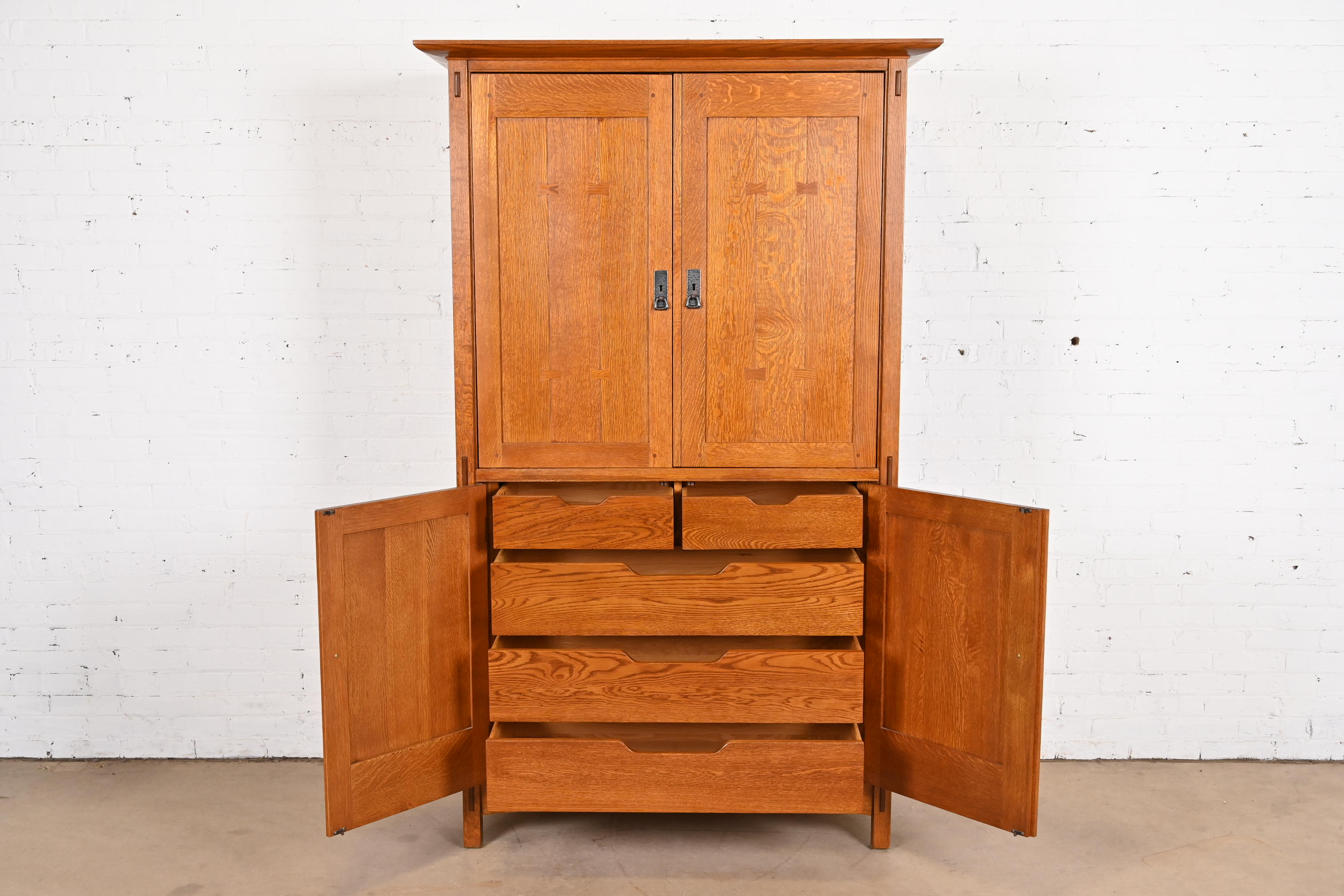 Stickley Mission Oak Arts & Crafts Media Armoire Cabinet - Image 4