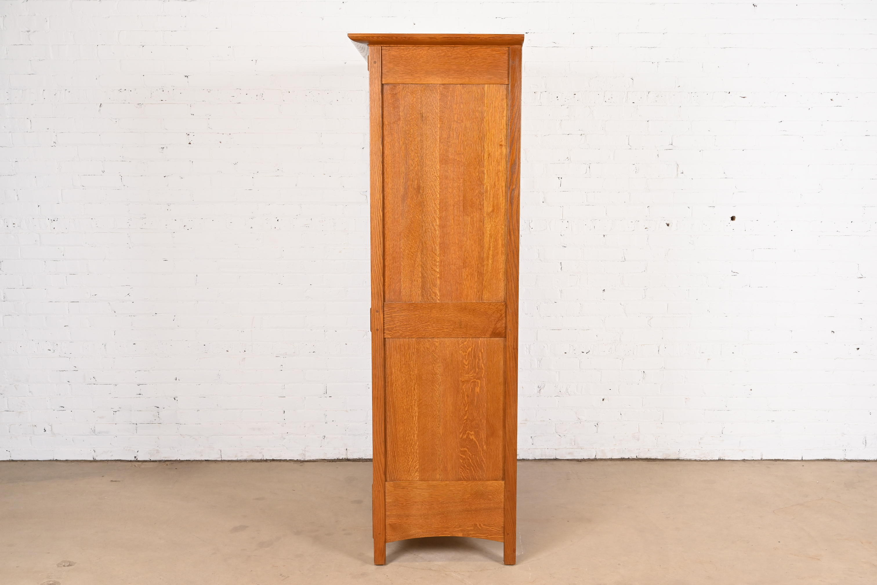 Stickley Mission Oak Arts & Crafts Media Armoire Cabinet - Image 10