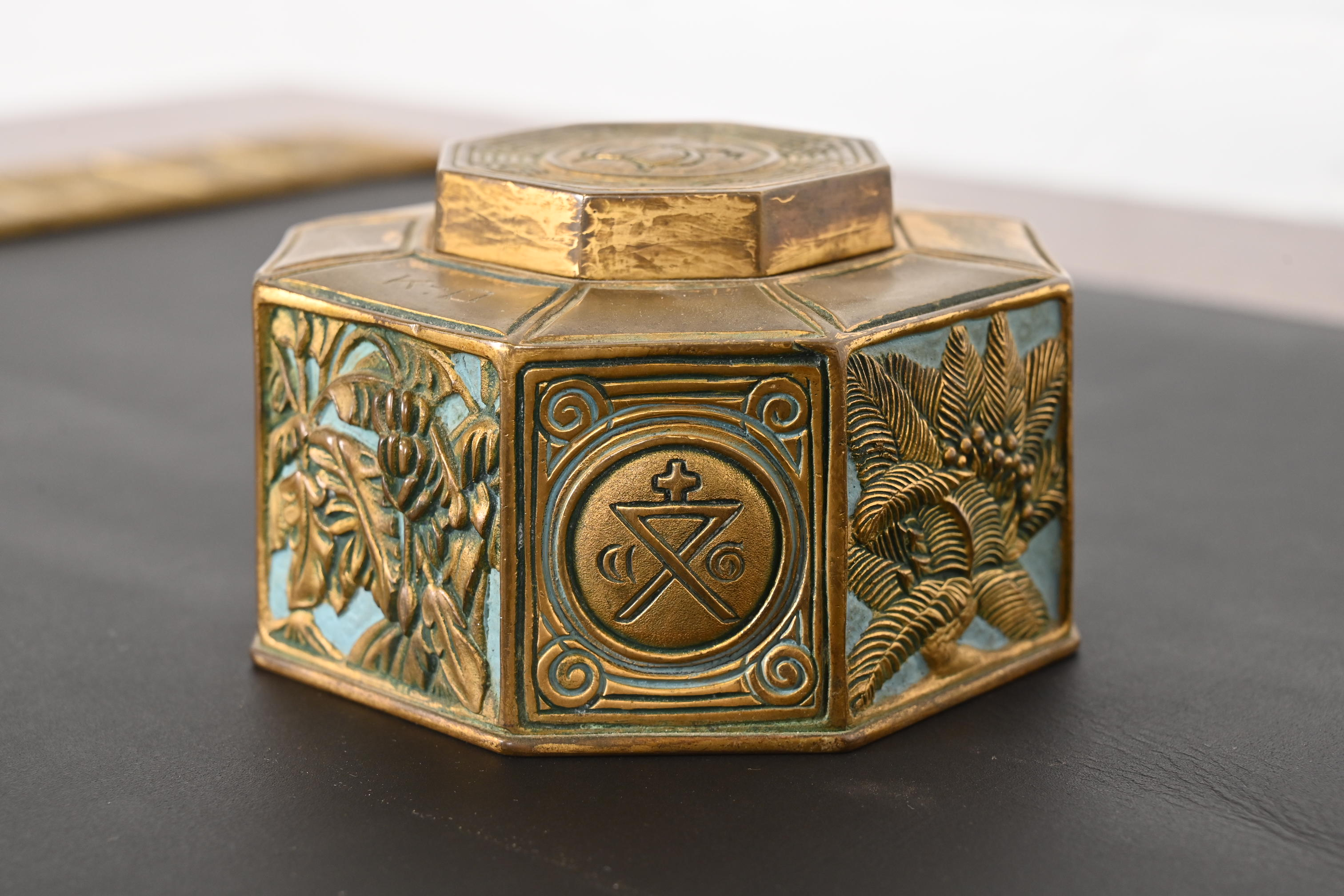 Tiffany Studios New York Bookmark Pattern Bronze Inkwell - Image 2