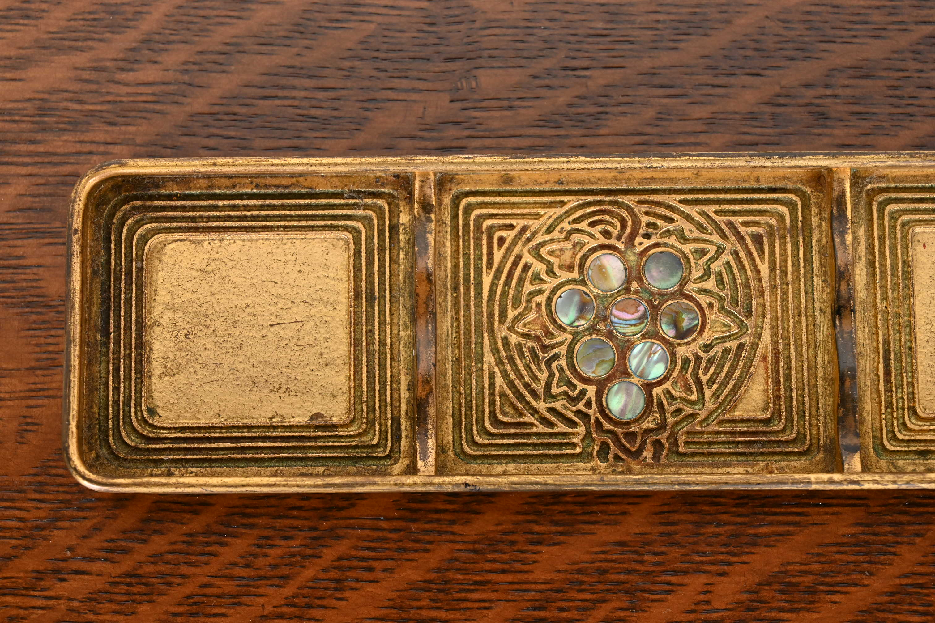 Tiffany Studios New York Bronze Doré and Abalone Pen Tray - Image 6