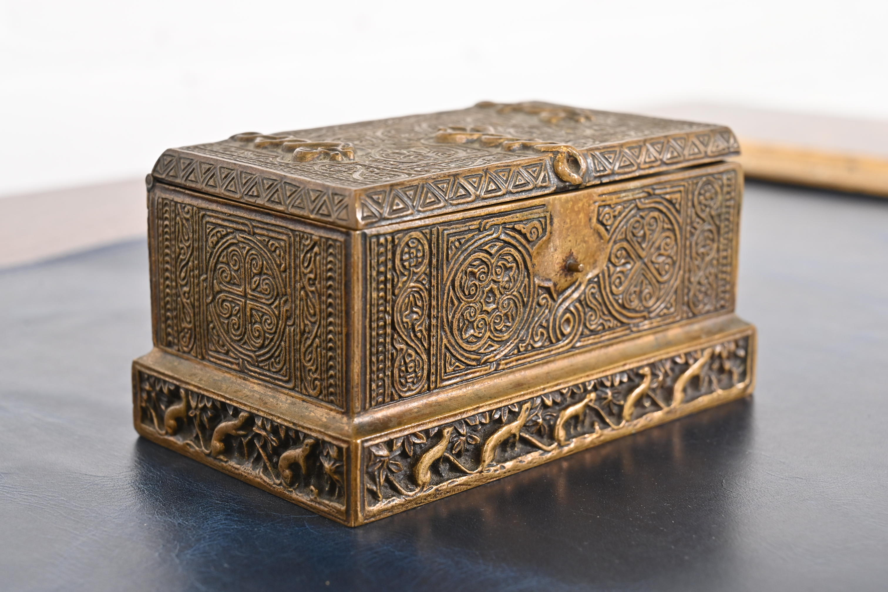 Tiffany Studios New York Venetian Bronze Double Inkwell - Image 4