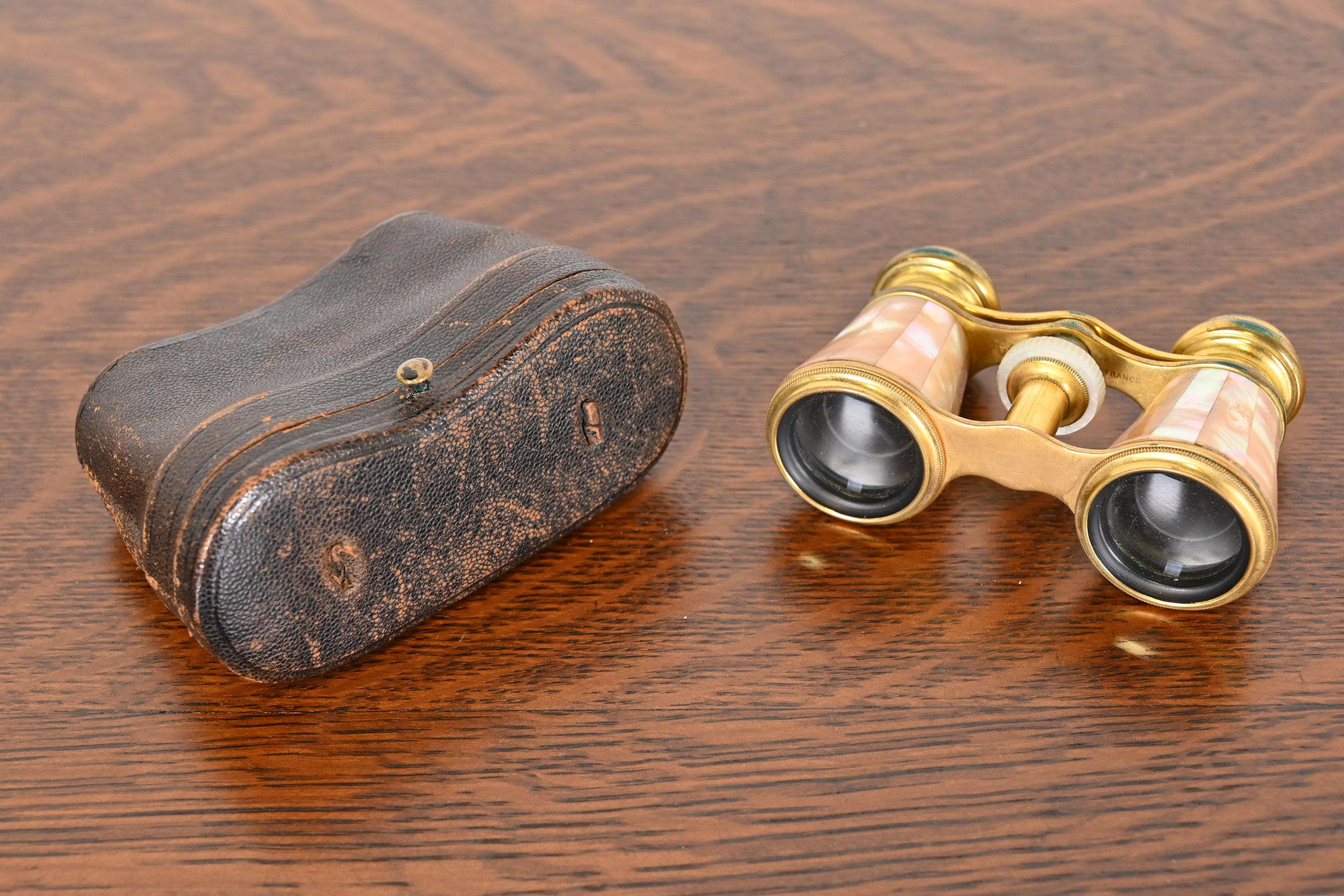 Colmont Ft Paris Mother of Pearl French Opera Glasses With Velvet Lined Leather Case, Circa 1890s - Image 2