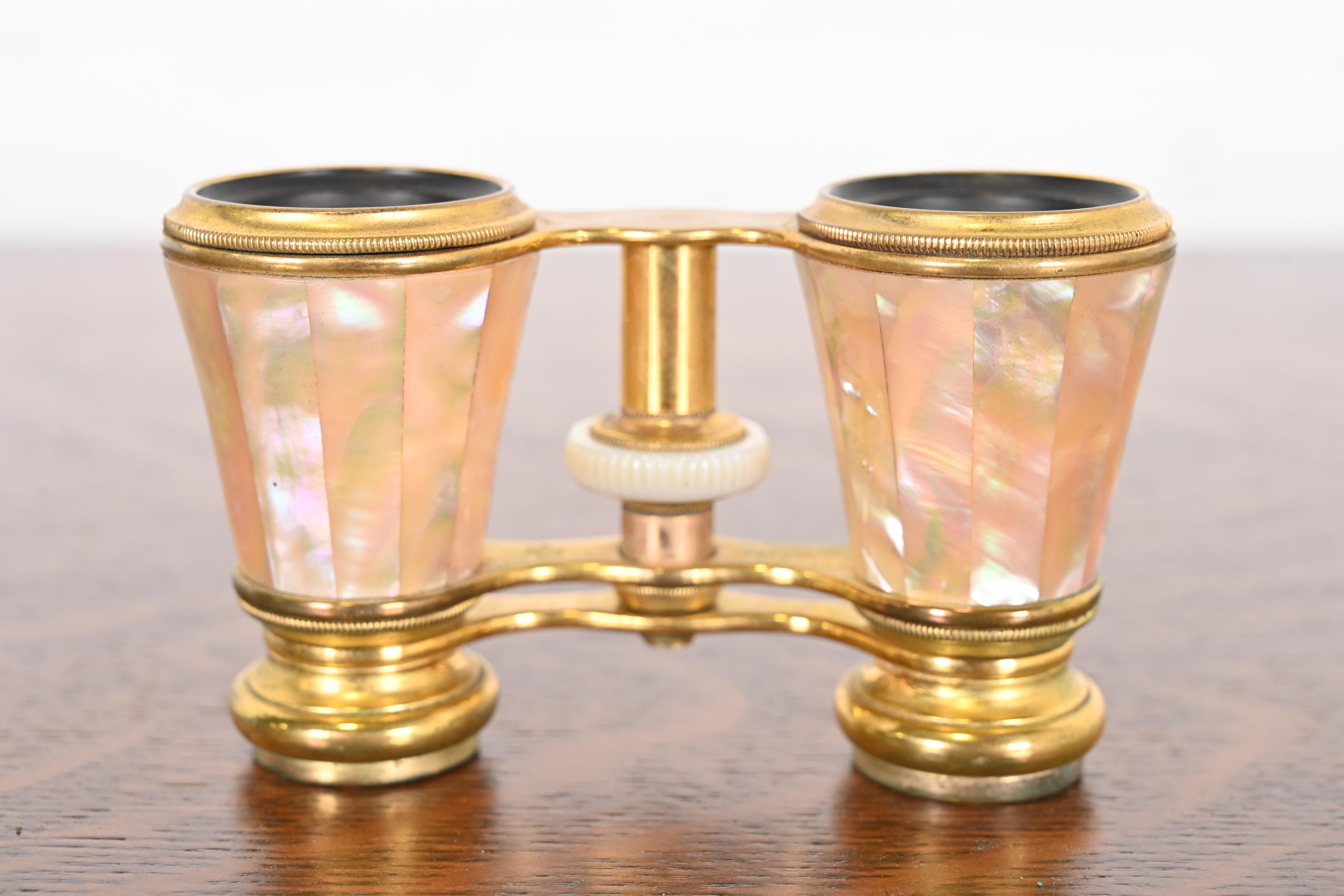 Colmont Ft Paris Mother of Pearl French Opera Glasses With Velvet Lined Leather Case, Circa 1890s - Image 4