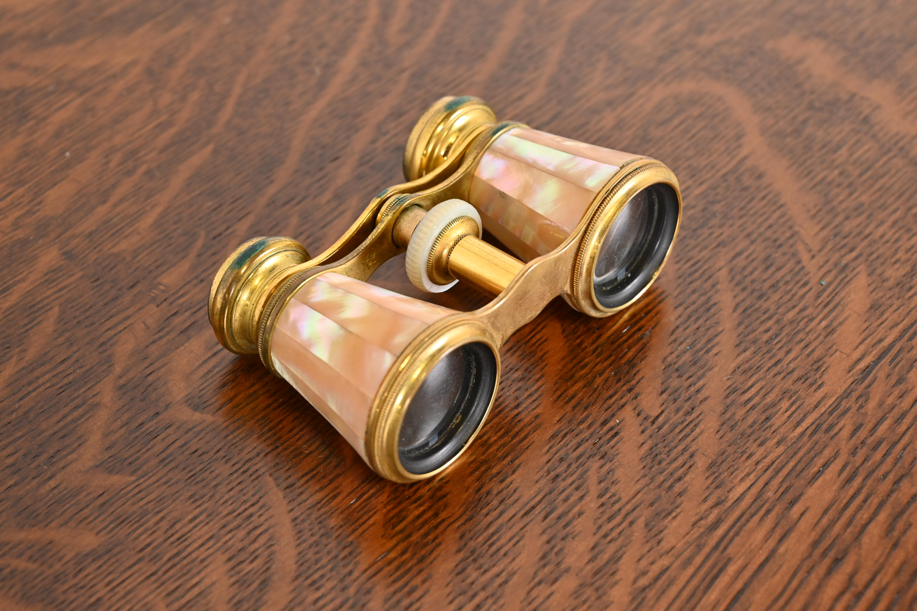 Colmont Ft Paris Mother of Pearl French Opera Glasses With Velvet Lined Leather Case, Circa 1890s - Image 5