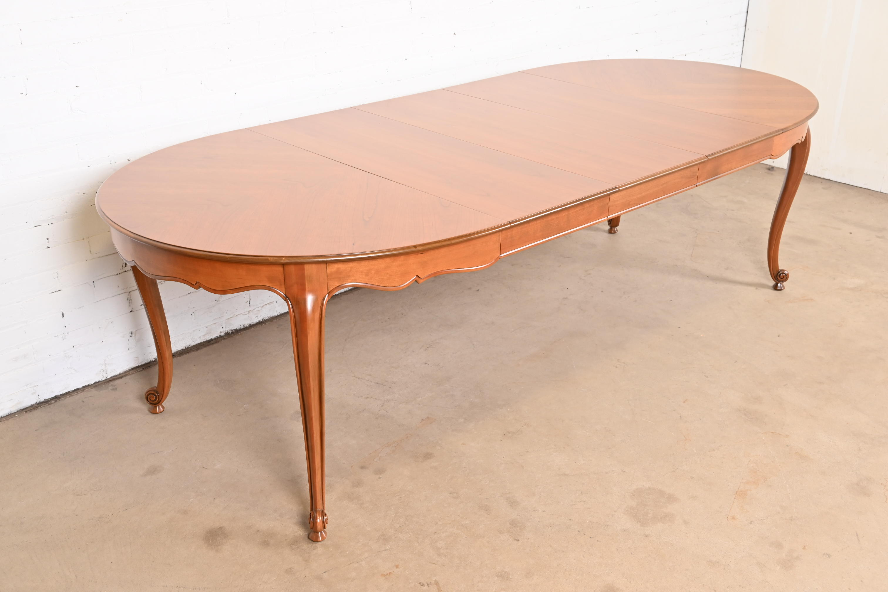 Kindel Furniture French Provincial Louis XV Cherry Wood Extension Dining Table, Newly Refinished - Image 5