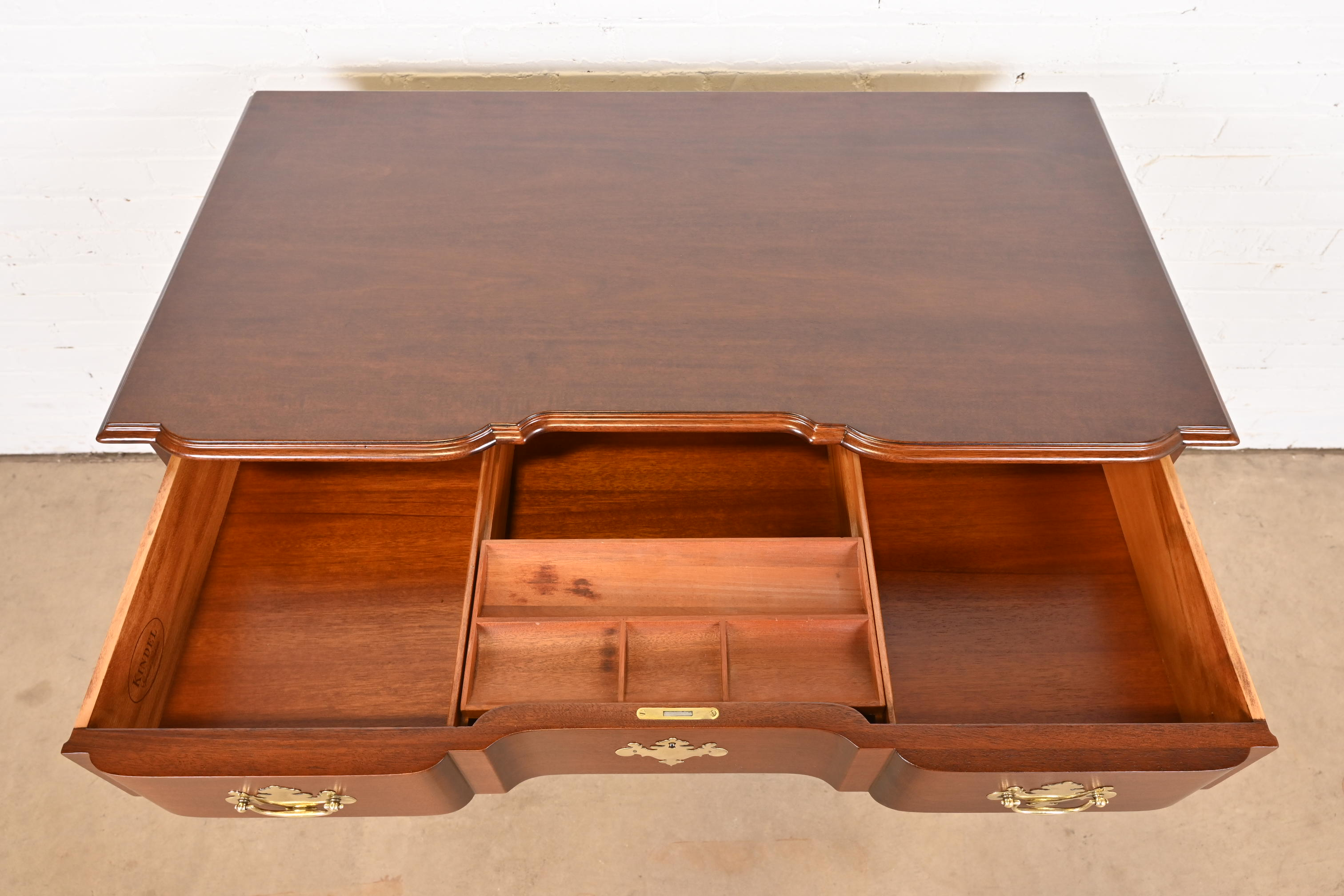Kindel Furniture Georgian Carved Mahogany Block Front Chests of Drawers, Newly Refinished - Image 7