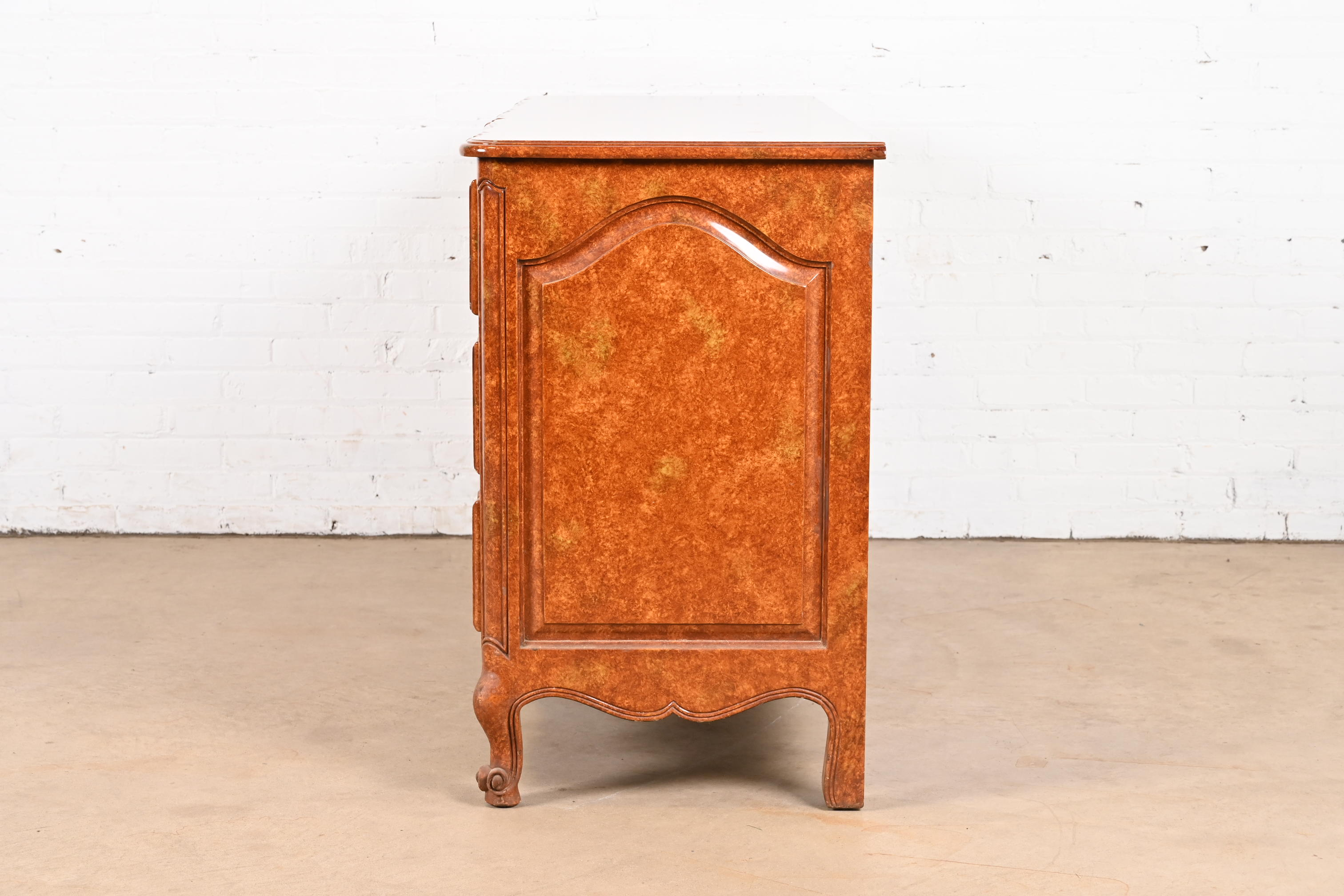 Don Ruseau French Provincial Louis XV Faux Burl Wood Painted Triple Dresser - Image 10