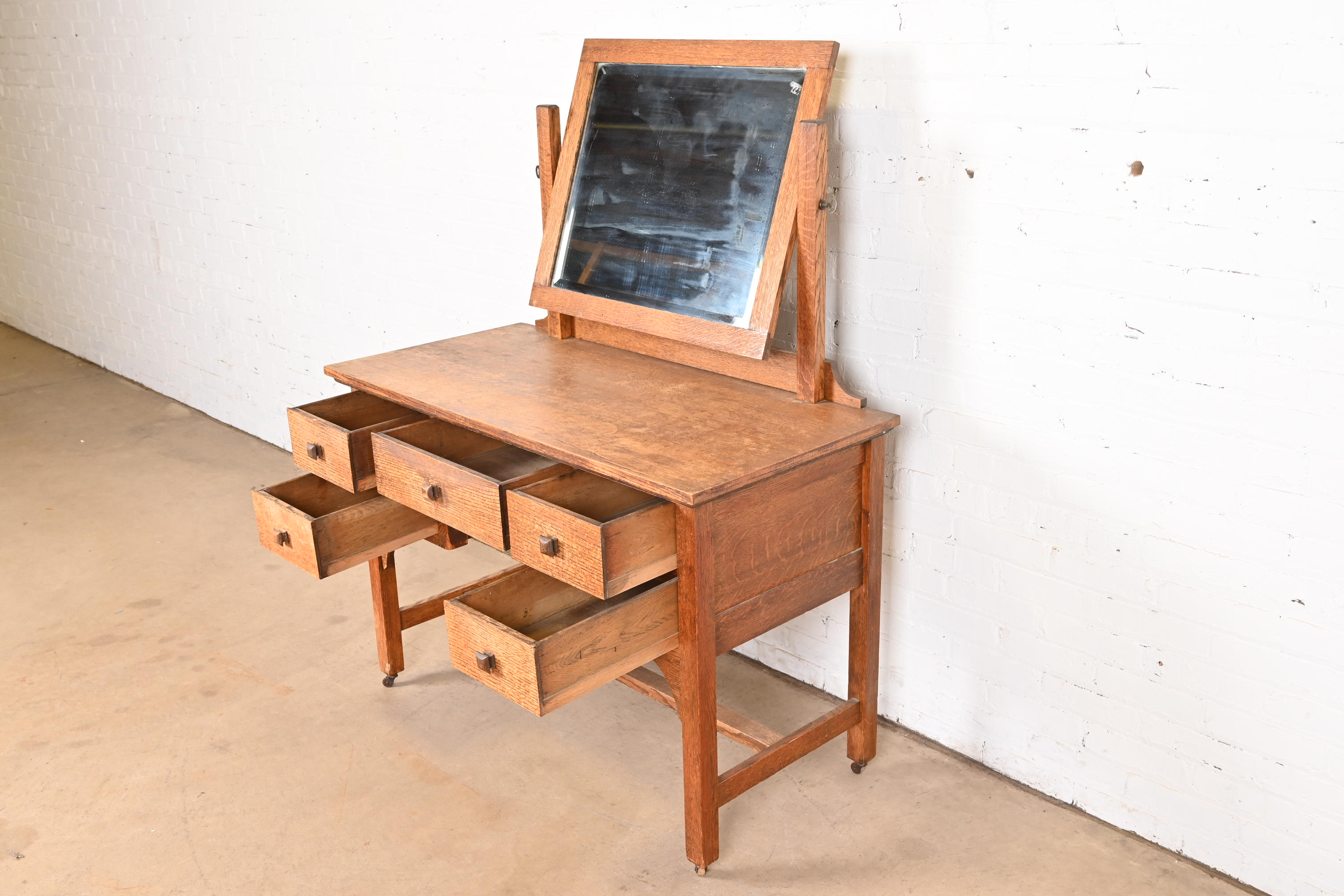 Gustav Stickley Style Mission Oak Arts & Crafts Dressing Table With Mirror and Chair, Circa 1900 - Image 6