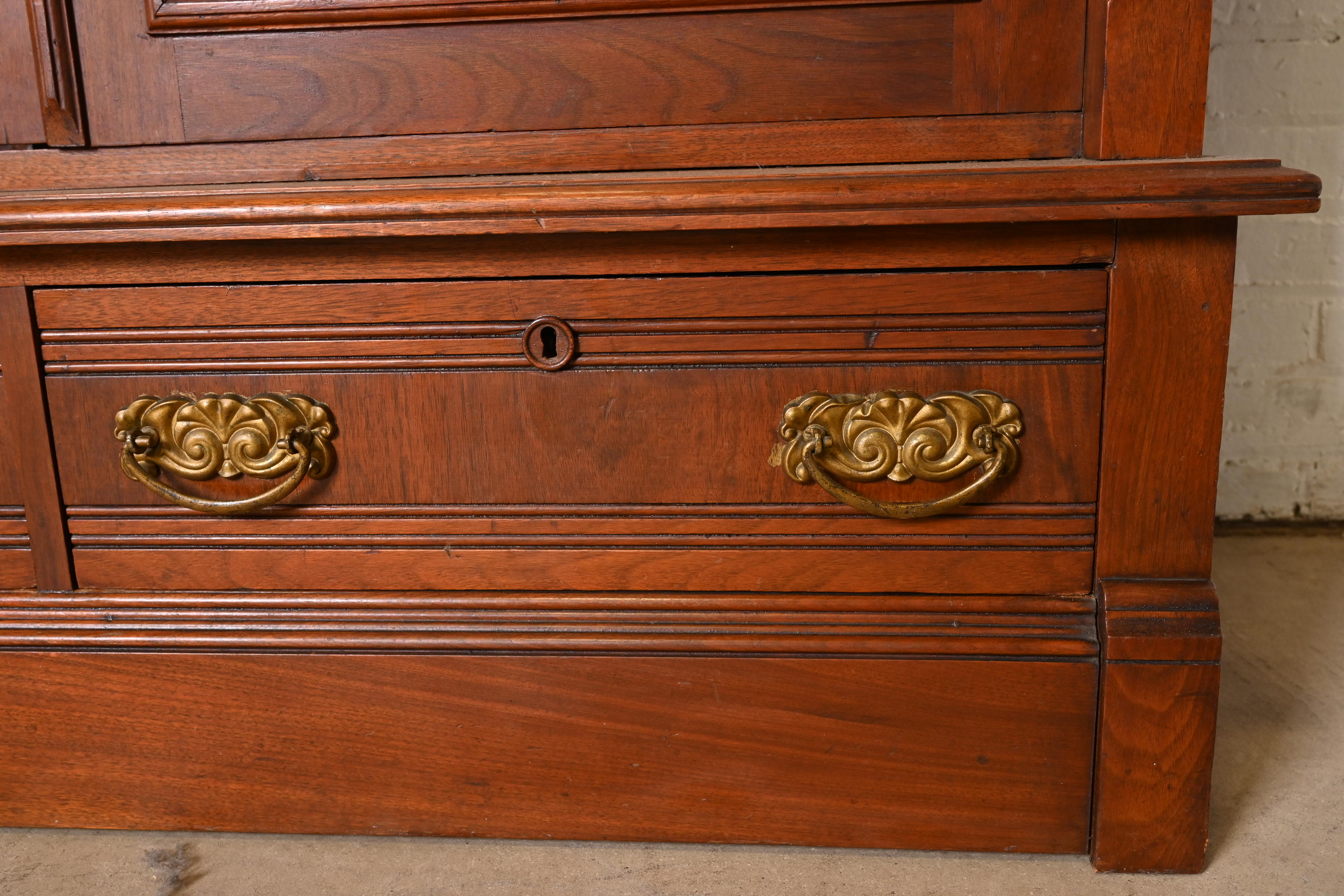 Herter Brothers Style Antique Eastlake Victorian Carved Walnut Bookcase, Circa 1880s - Image 5