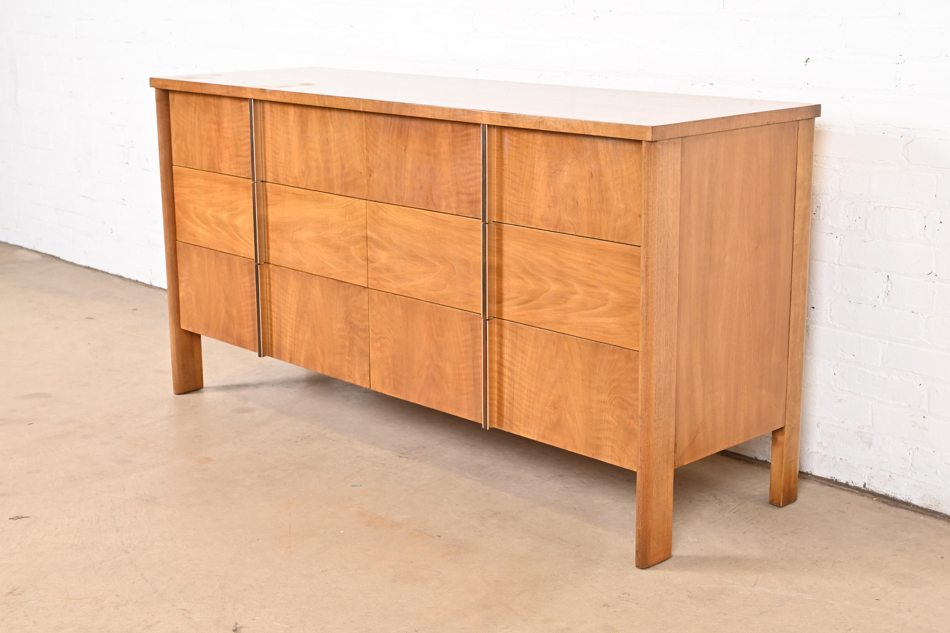 John Widdicomb Mid-Century Modern Walnut and Rosewood Dresser, 1960s - Image 2