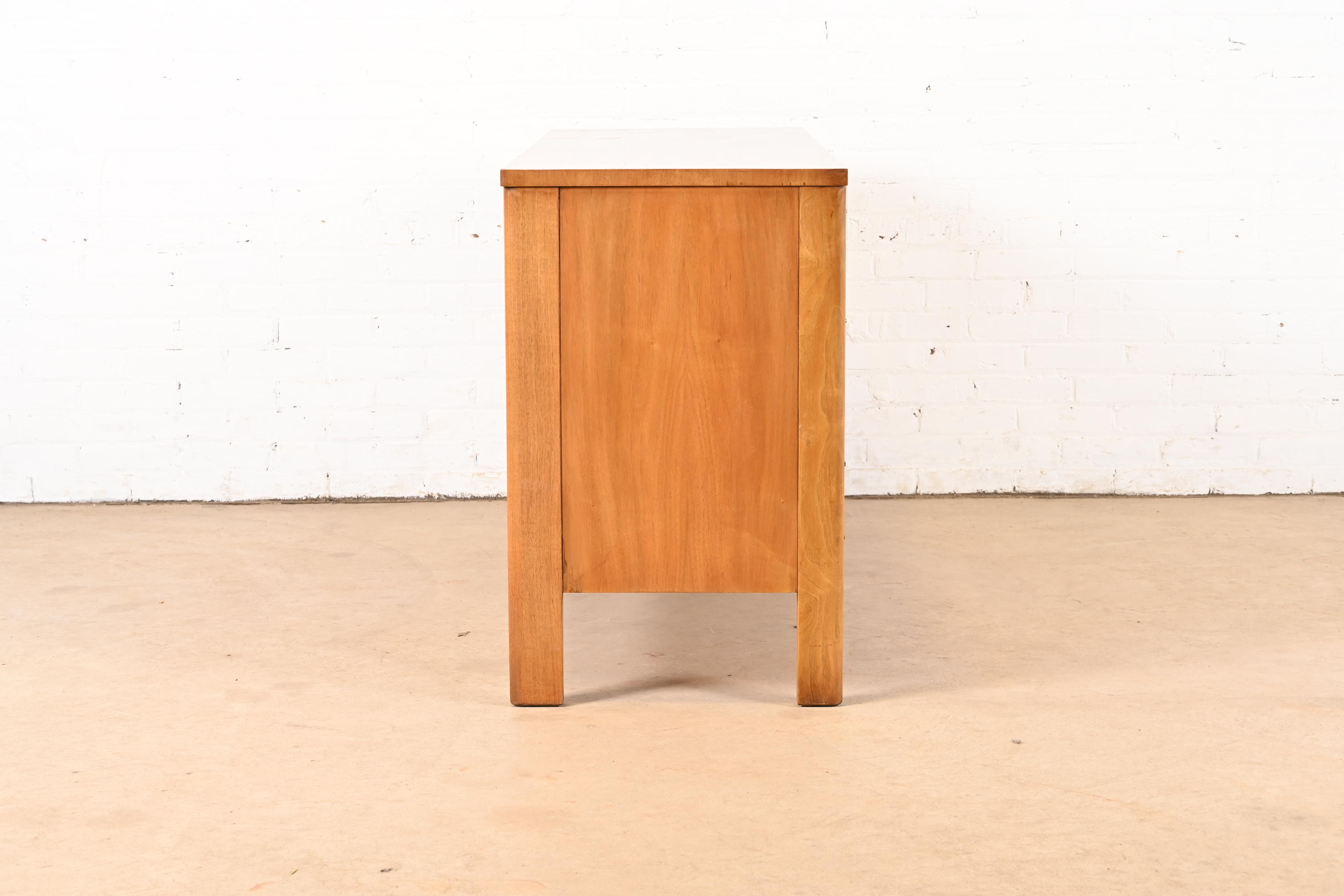 John Widdicomb Mid-Century Modern Walnut and Rosewood Dresser, 1960s - Image 10