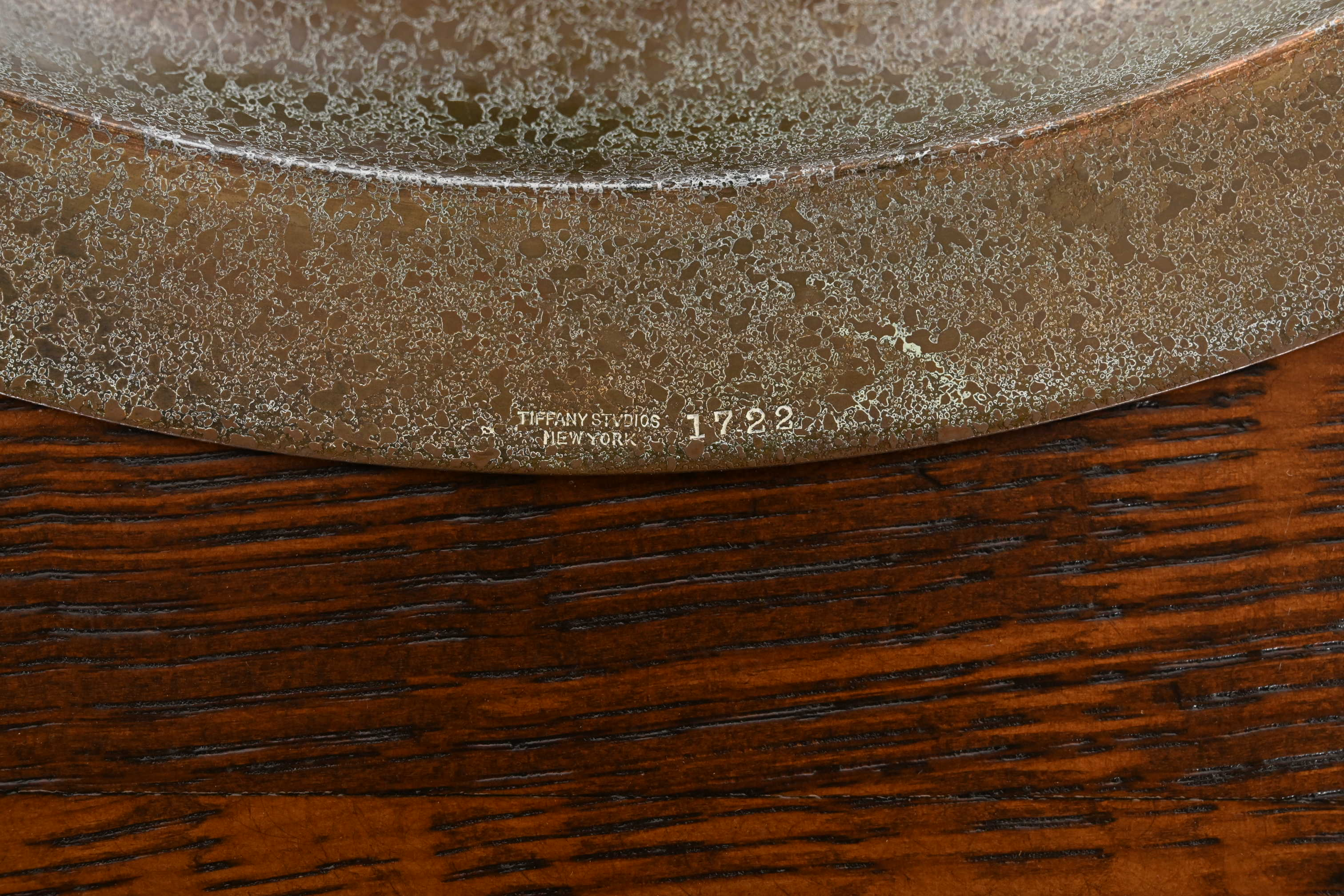 Tiffany Studios New York Bronze Doré Large Charger Plate or Tray - Image 7