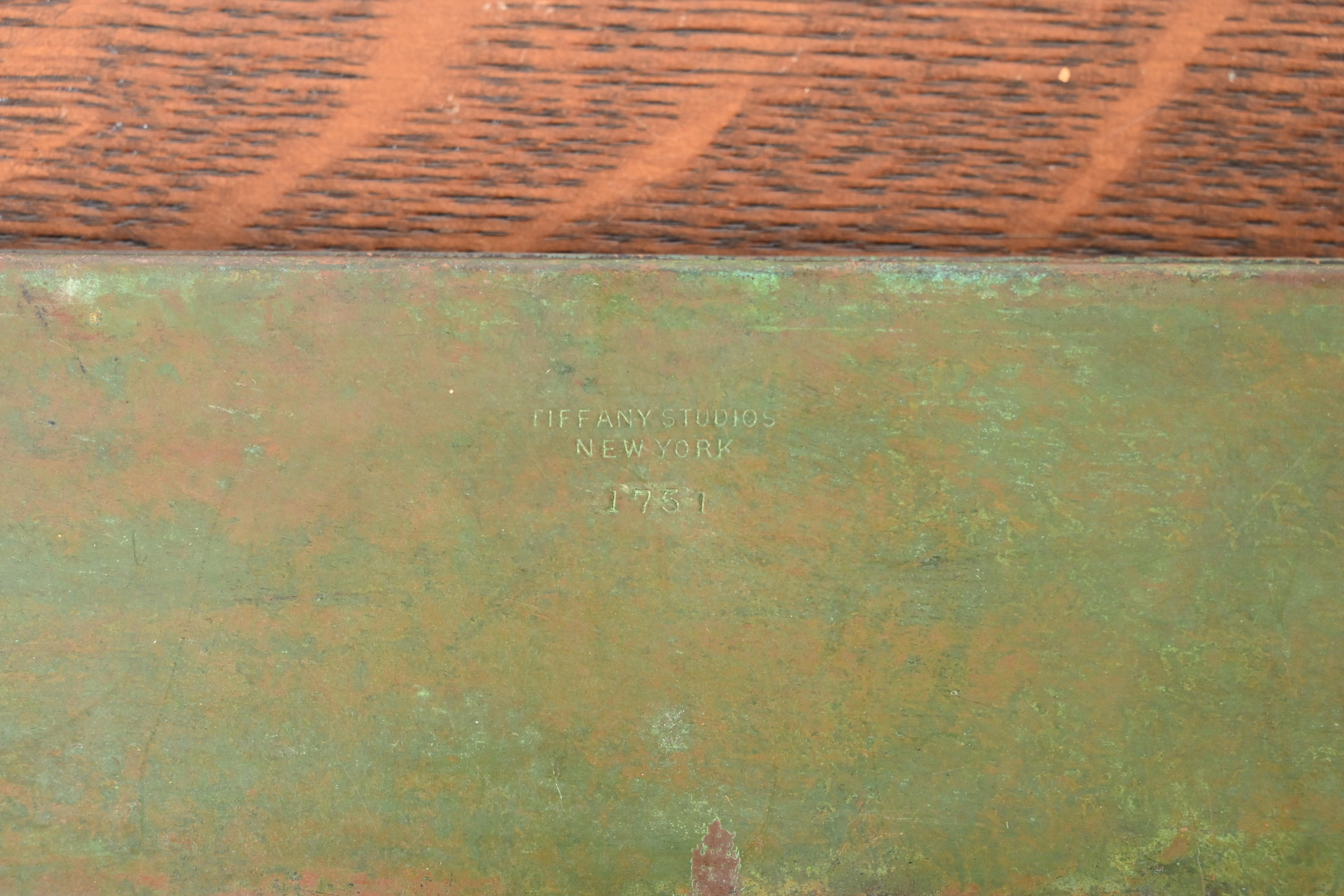 Tiffany Studios New York Chinese Pattern Bronze Blotter Ends With Leather Desk Blotter - Image 11