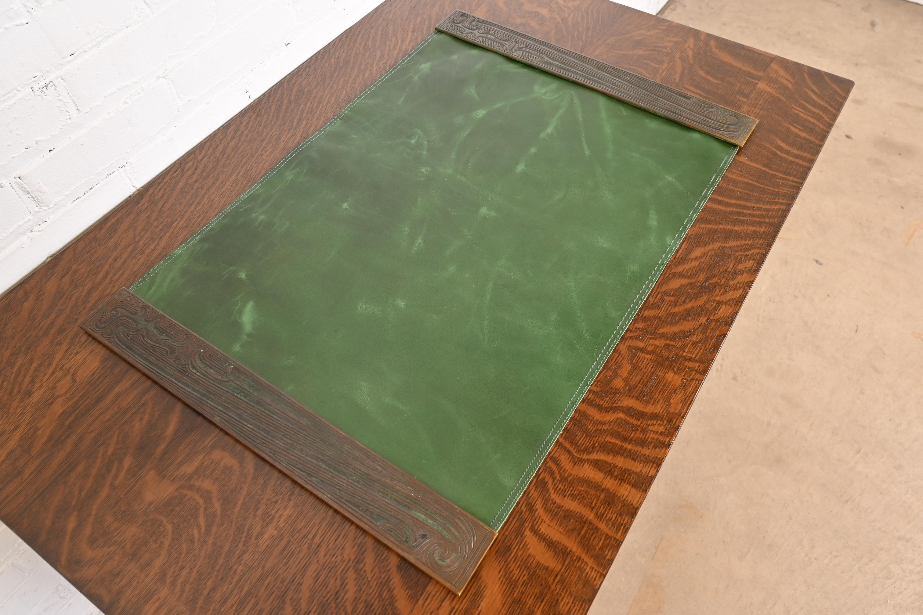 Tiffany Studios New York Chinese Pattern Bronze Blotter Ends With Leather Desk Blotter - Image 3
