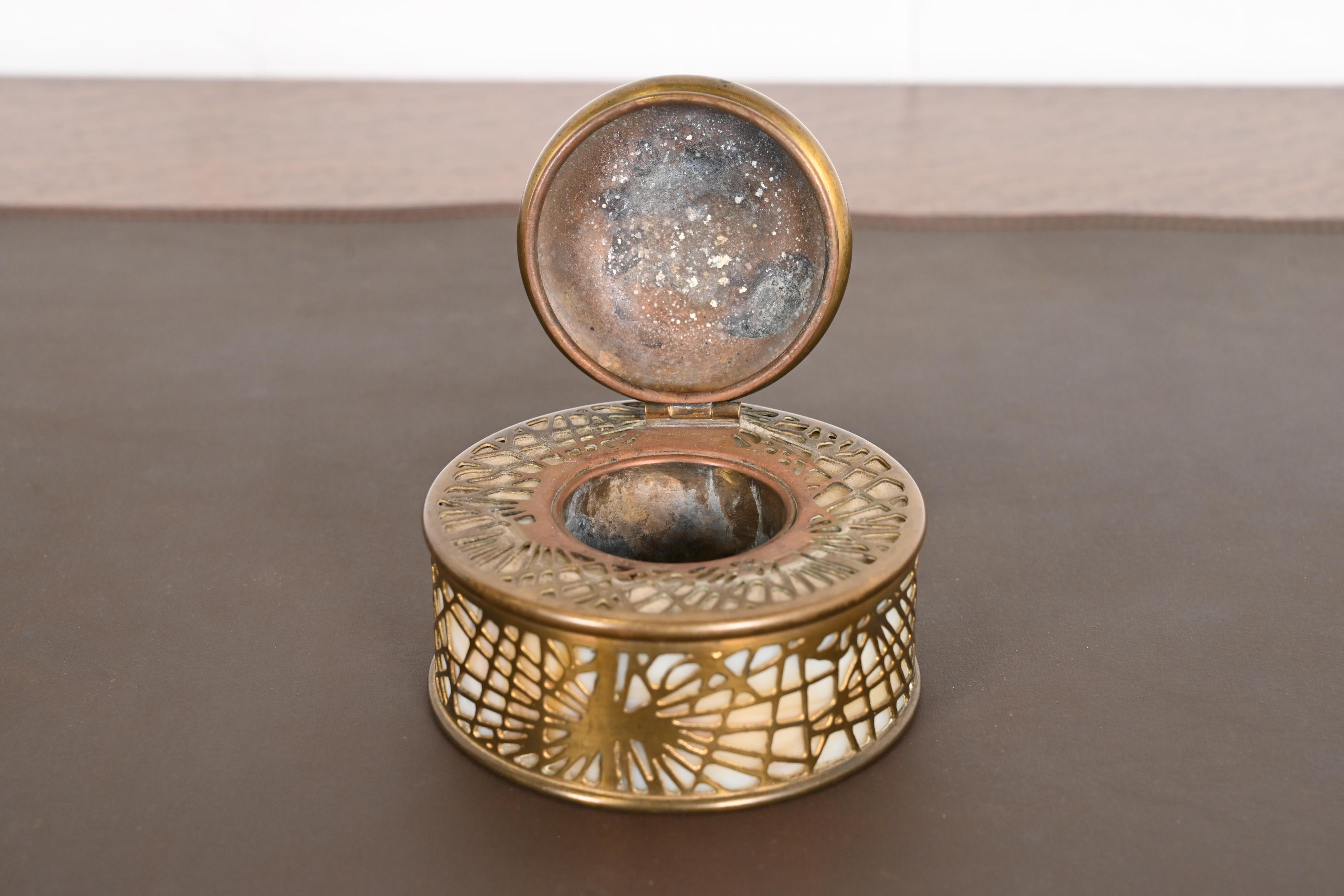 Tiffany Studios New York Pine Needle Bronze Doré and Slag Glass Inkwell - Image 6
