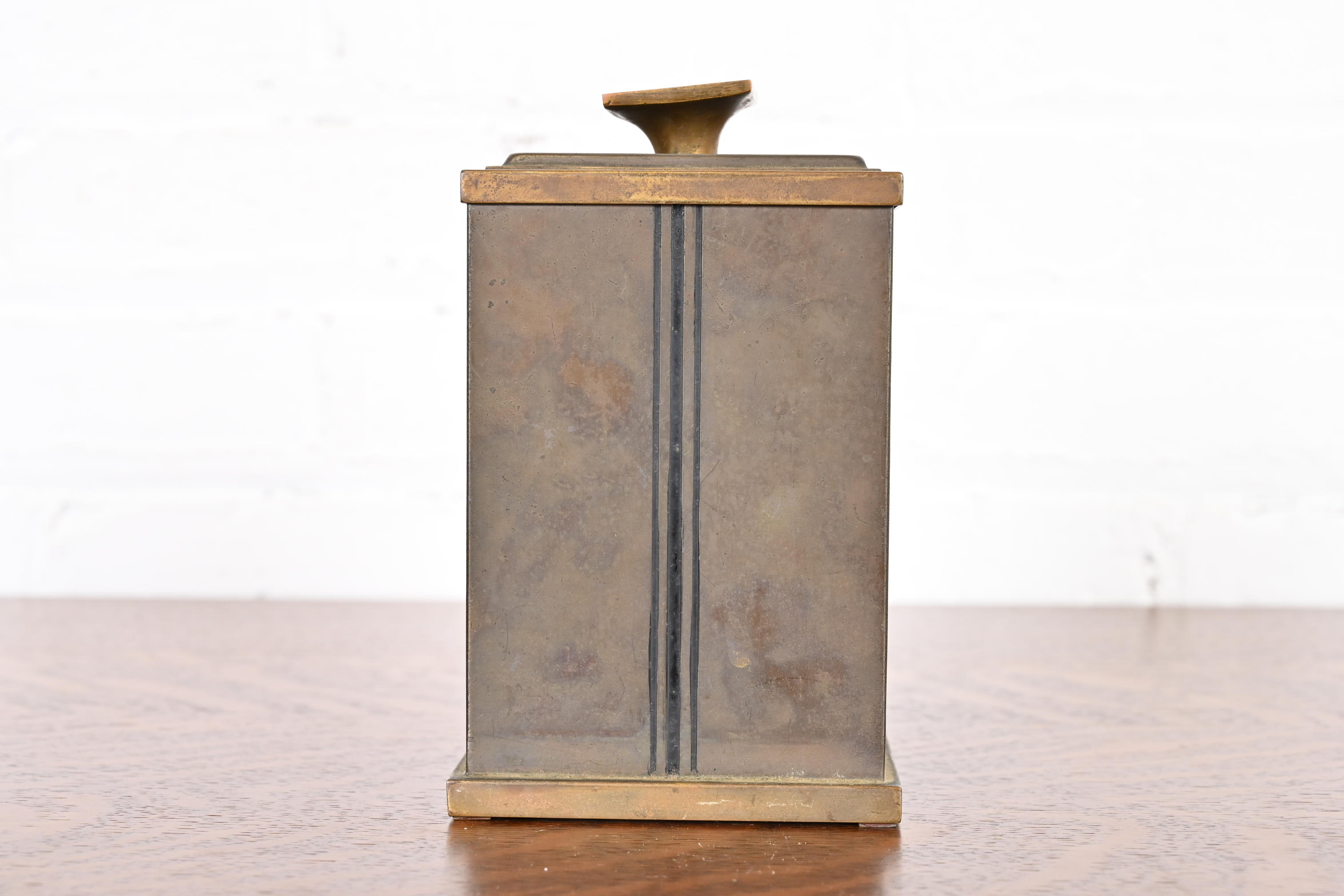 Bradley & Hubbard Arts and Crafts Brass Humidor Cigar Box - Image 5