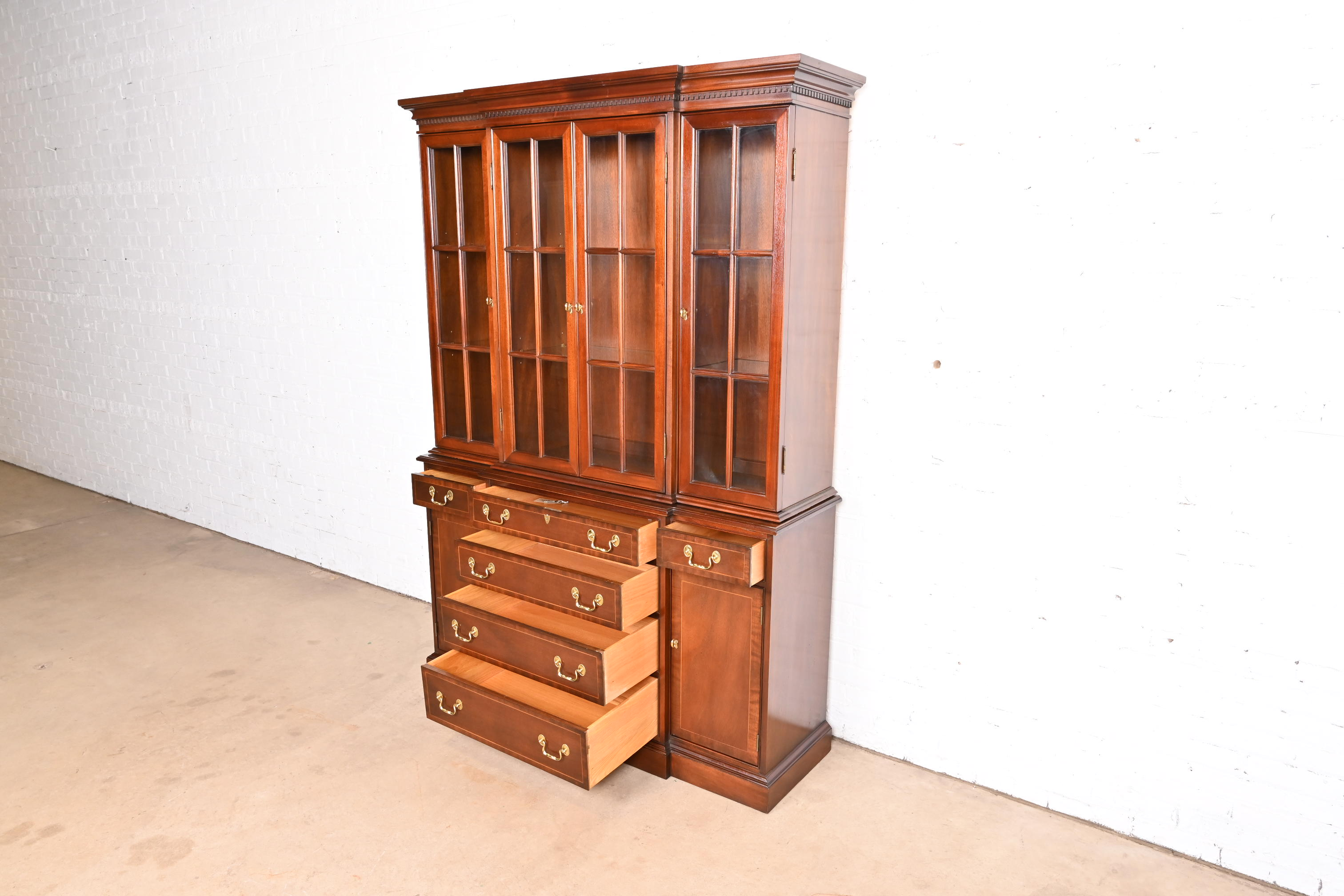 Councill Craftsmen Georgian Carved Mahogany Breakfront Bookcase Cabinet - Image 6