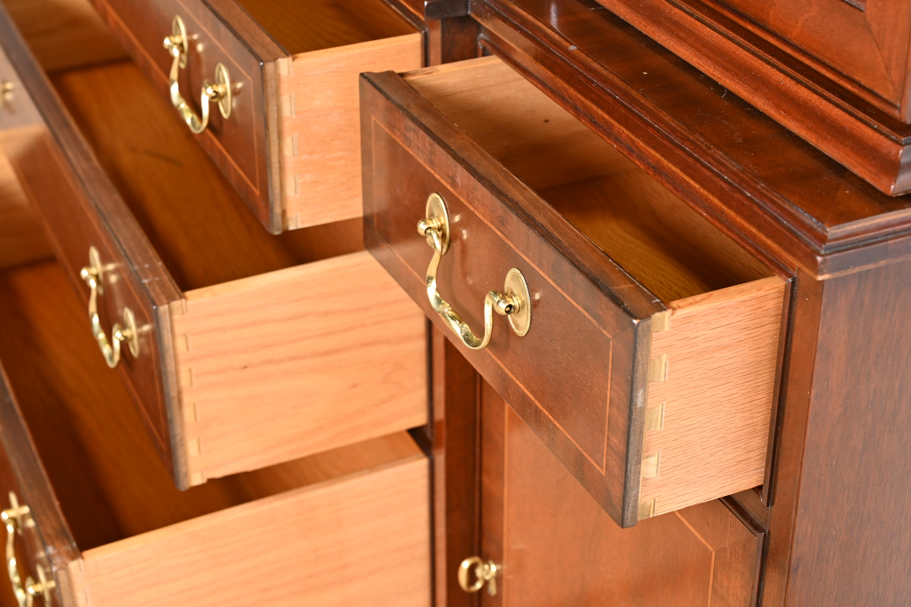 Councill Craftsmen Georgian Carved Mahogany Breakfront Bookcase Cabinet - Image 8