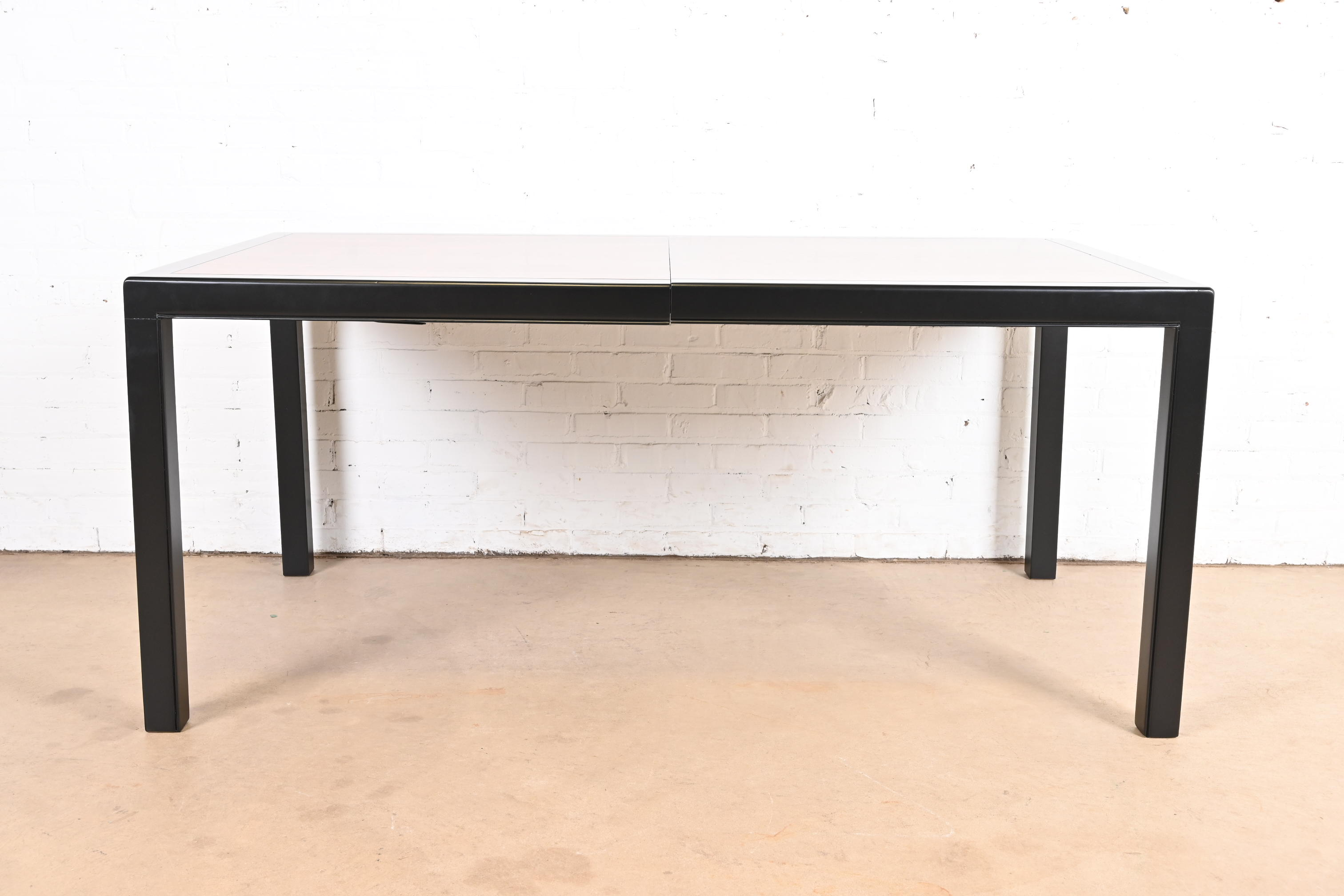 Dunbar Style Rosewood and Black Lacquered Extension Dining Table, Newly Refinished - Image 7