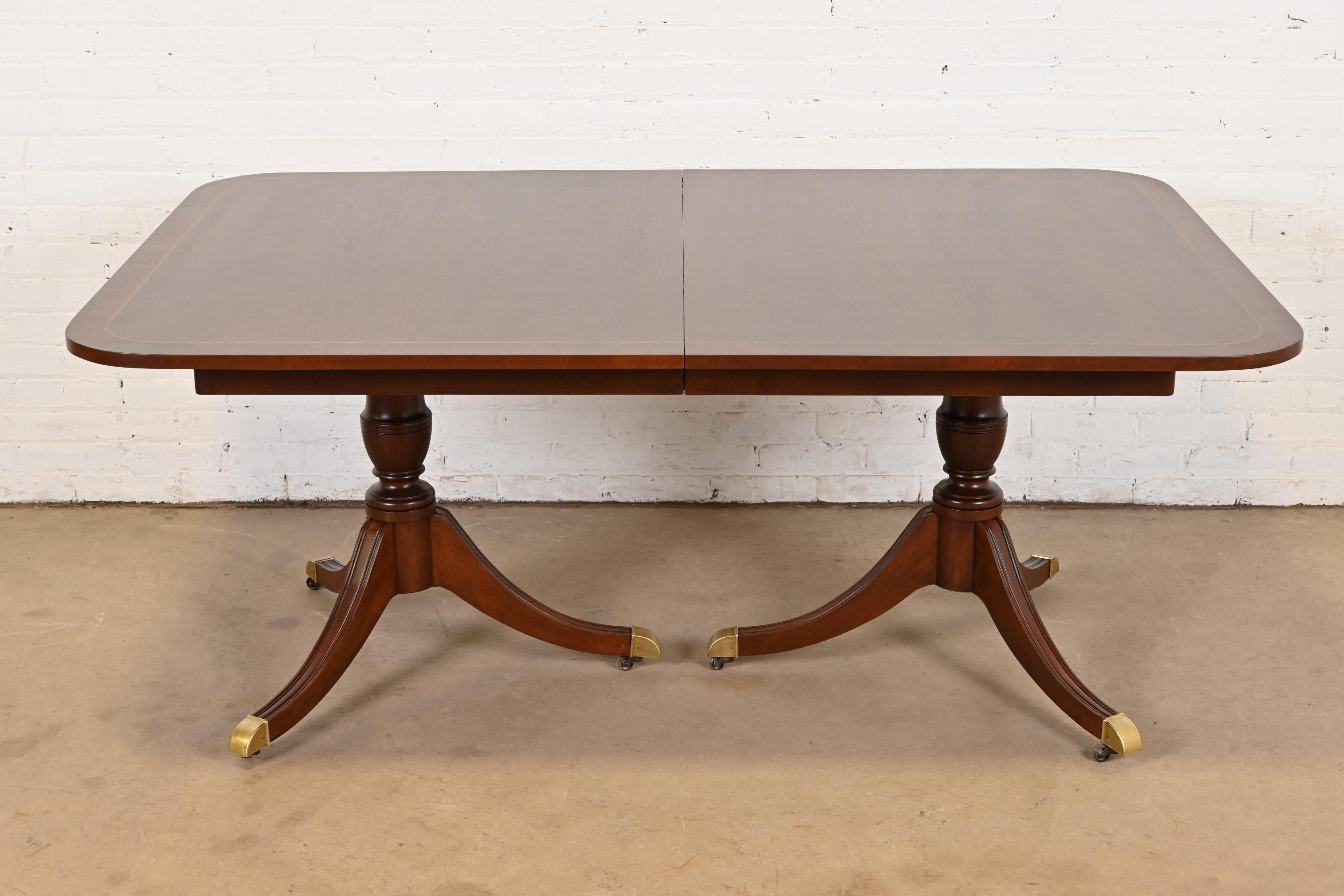 Kindel Furniture Georgian Banded Mahogany Double Pedestal Extension Dining Table, Newly Refinished - Image 7