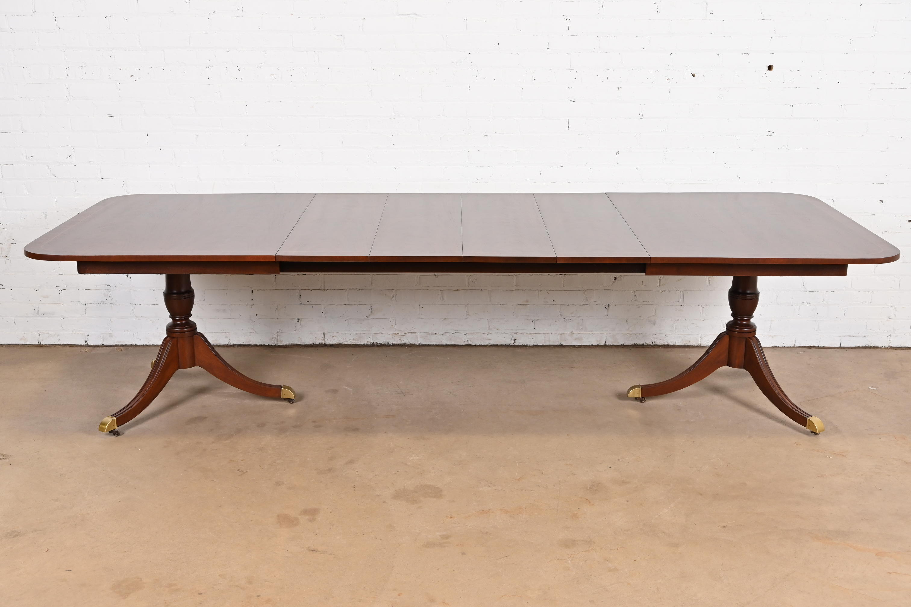 Kindel Furniture Georgian Banded Mahogany Double Pedestal Extension Dining Table, Newly Refinished - Image 3