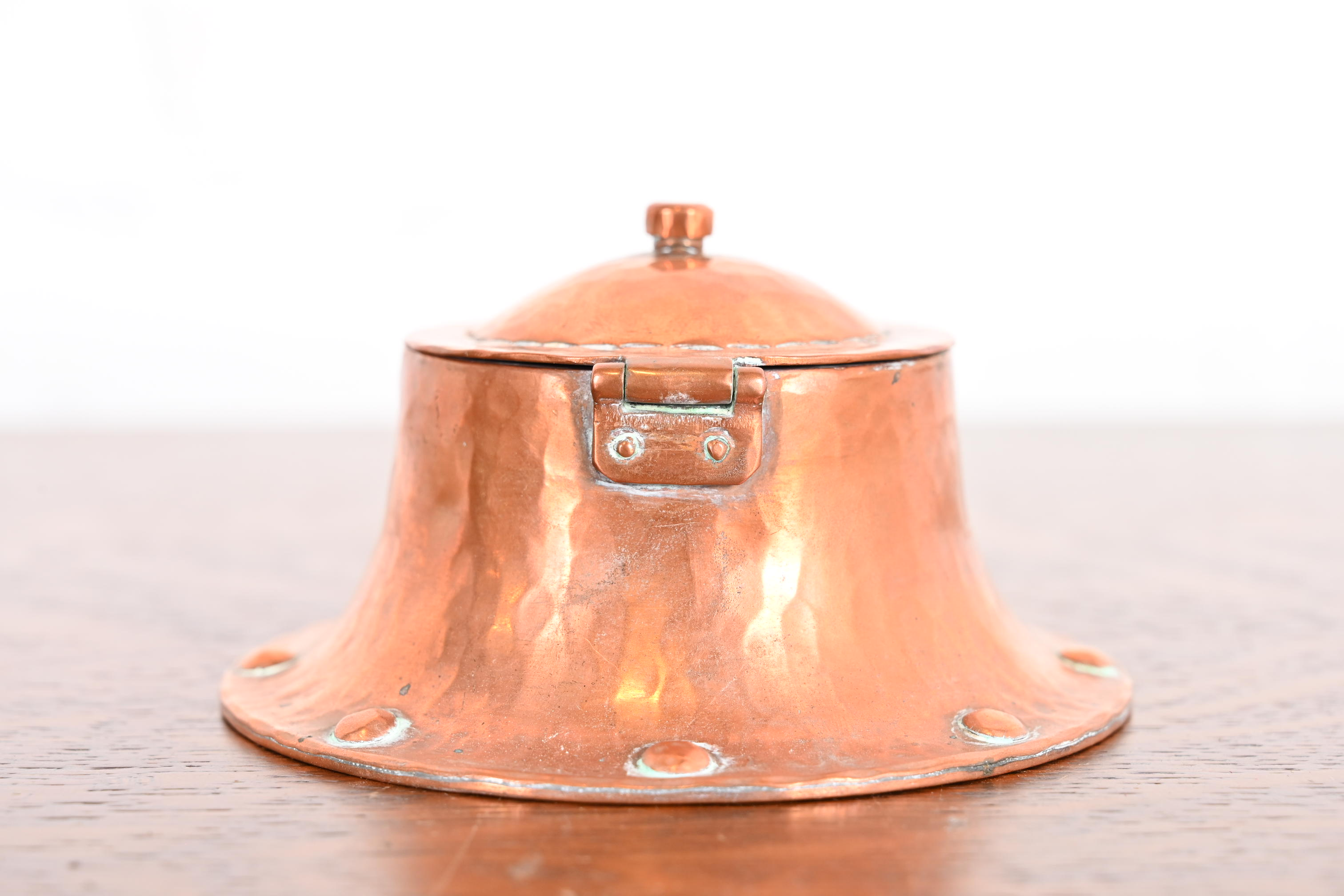Roycroft Arts & Crafts Hammered Copper Inkwell - Image 3