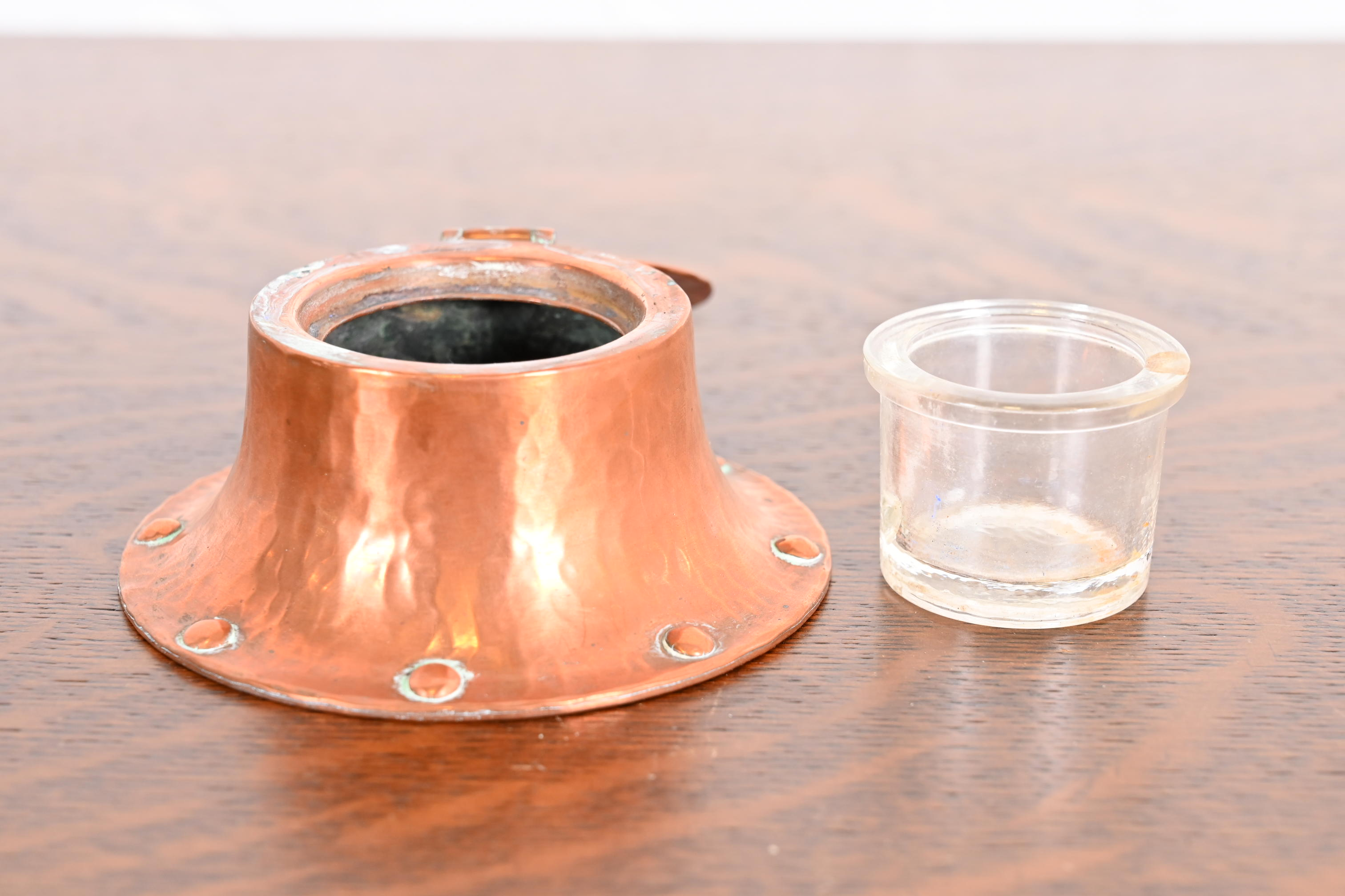 Roycroft Arts & Crafts Hammered Copper Inkwell - Image 8
