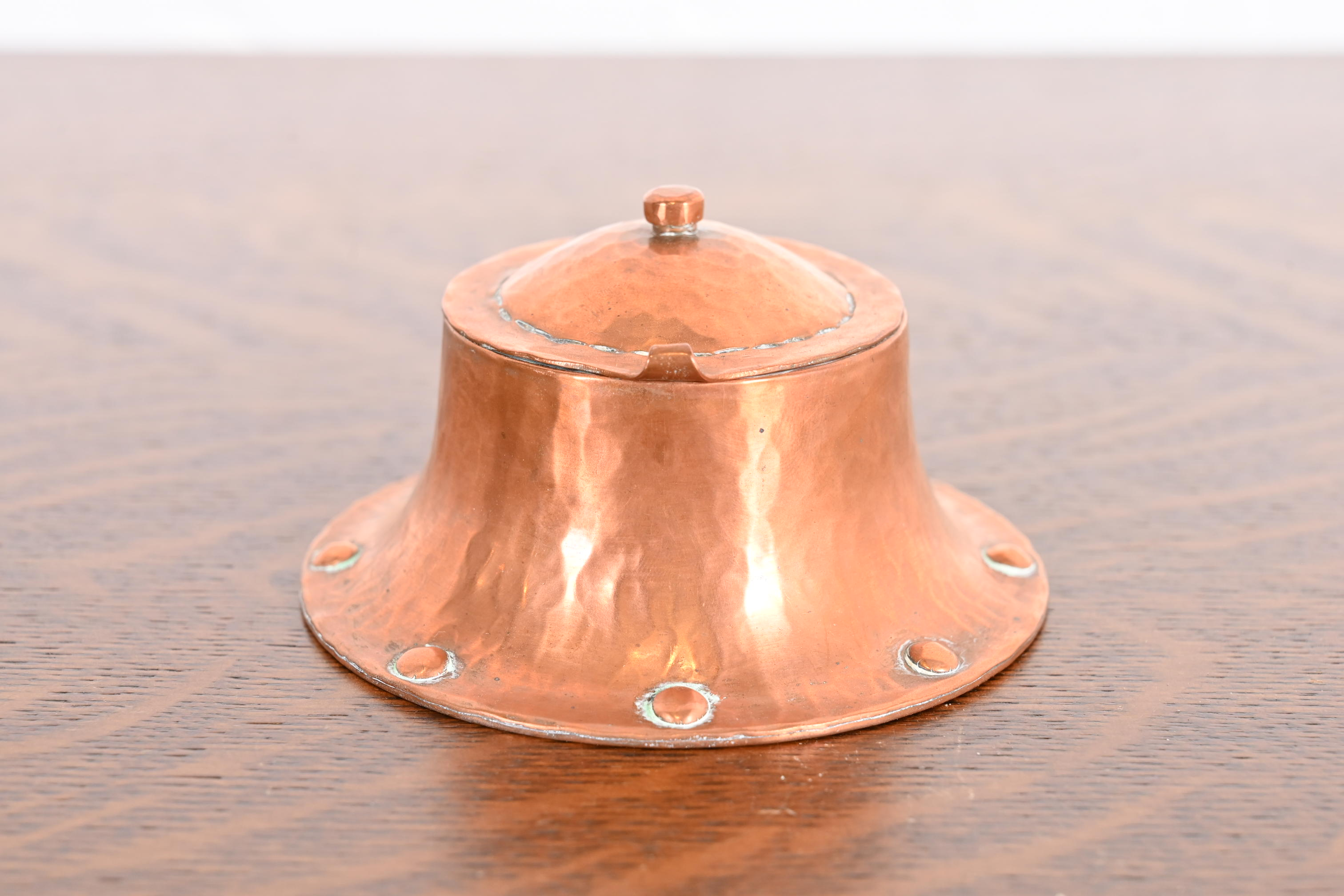 Roycroft Arts & Crafts Hammered Copper Inkwell - Image 2