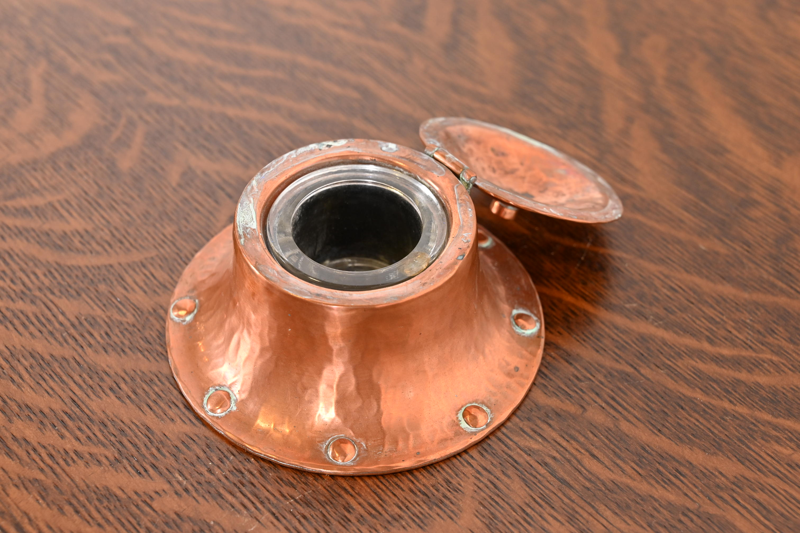 Roycroft Arts & Crafts Hammered Copper Inkwell - Image 6