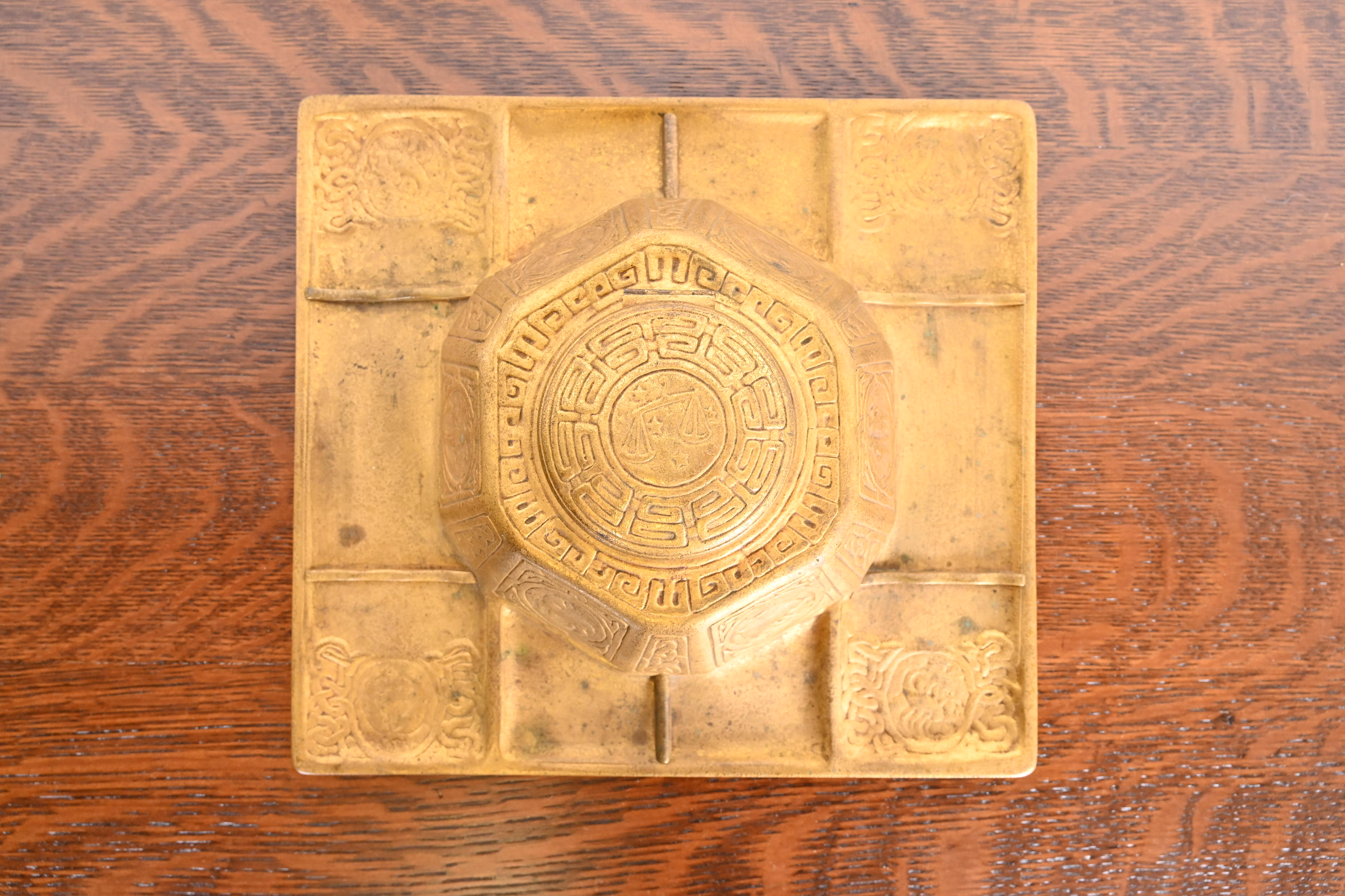 Tiffany Studios New York Zodiac Bronze Doré Partner's Inkwell With Desk Tray - Image 4