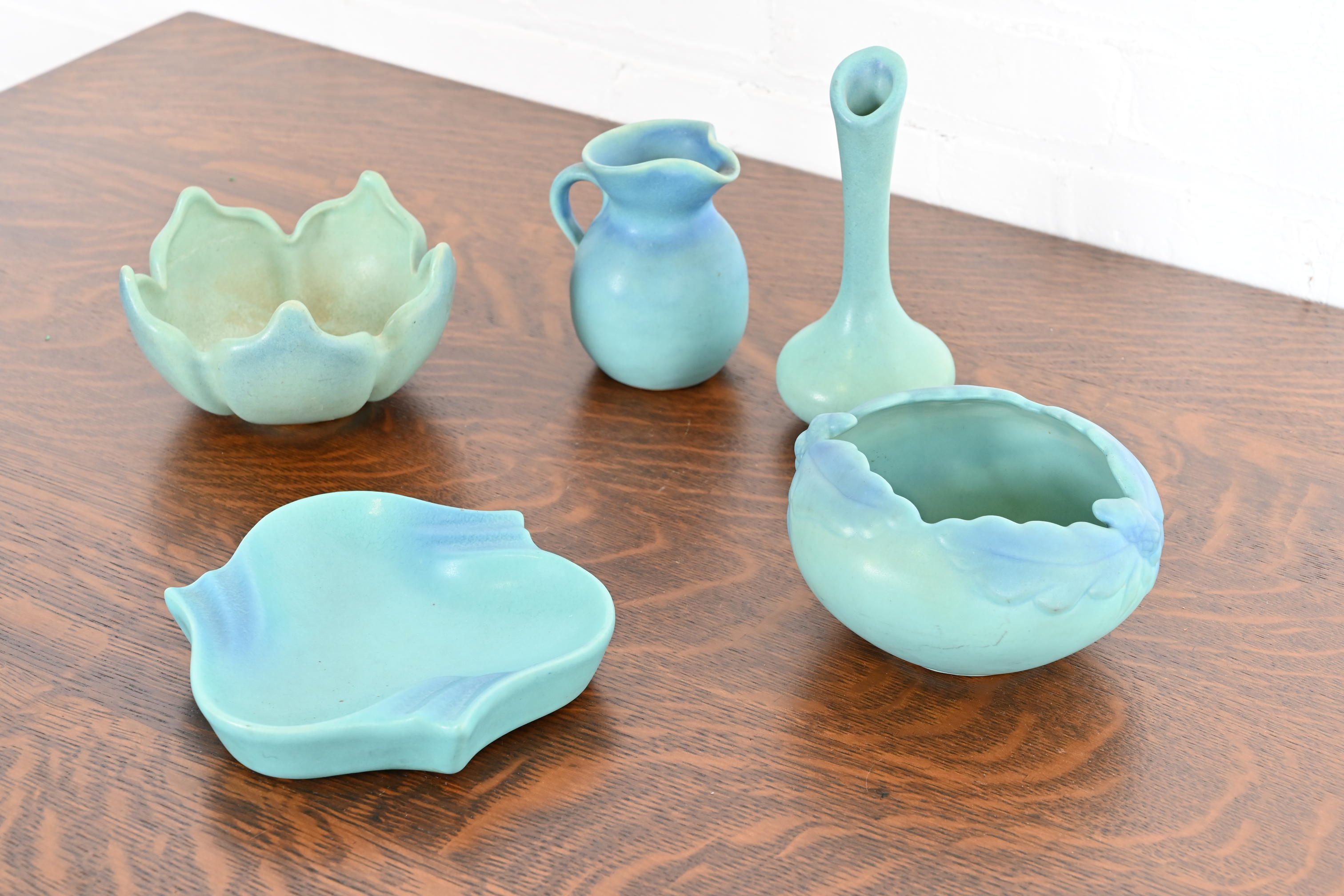 Van Briggle Arts & Crafts Lotus Form Turquoise Glazed Ceramic Bowl - Image 11