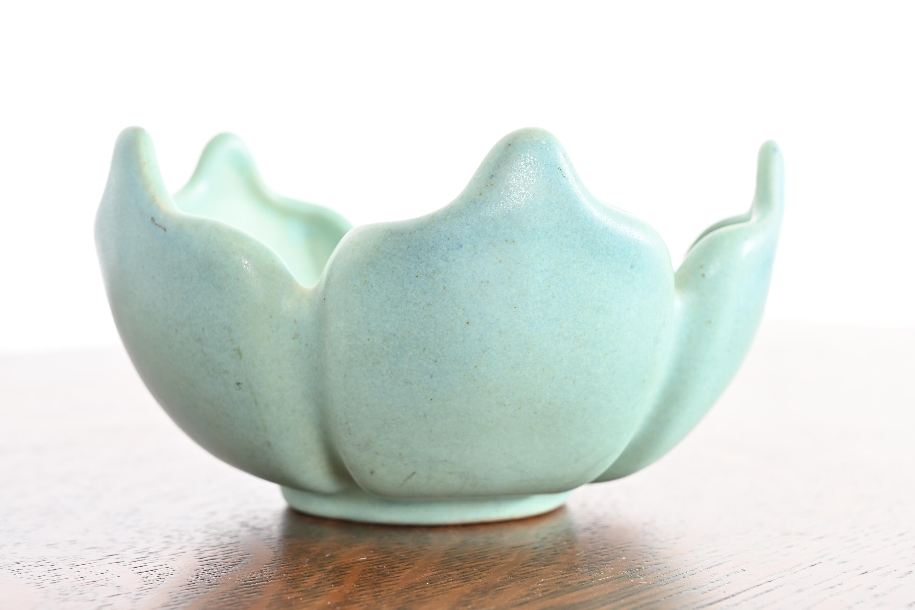 Van Briggle Arts & Crafts Lotus Form Turquoise Glazed Ceramic Bowl - Image 3