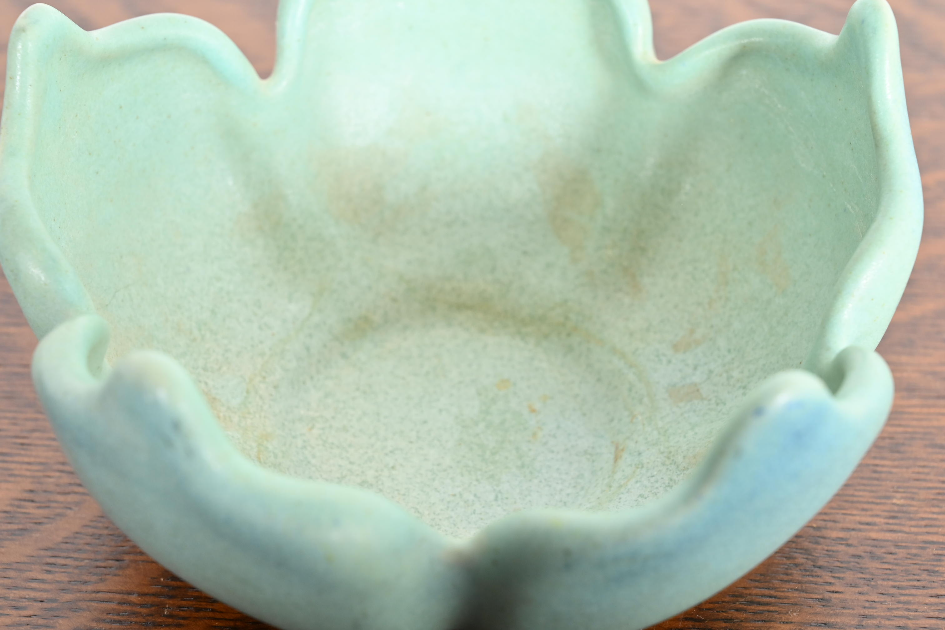 Van Briggle Arts & Crafts Lotus Form Turquoise Glazed Ceramic Bowl - Image 6