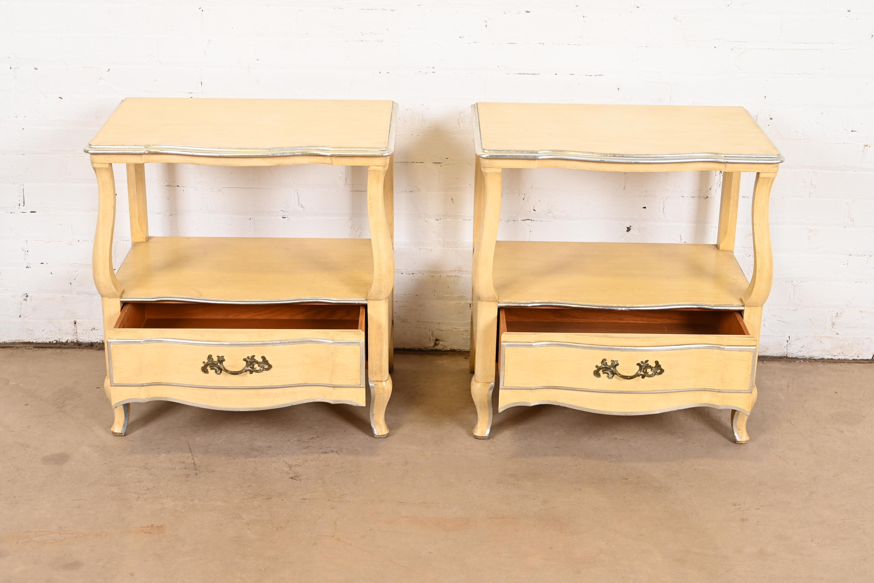 John Widdicomb French Provincial Louis XV Nightstands, 1950s - Image 5
