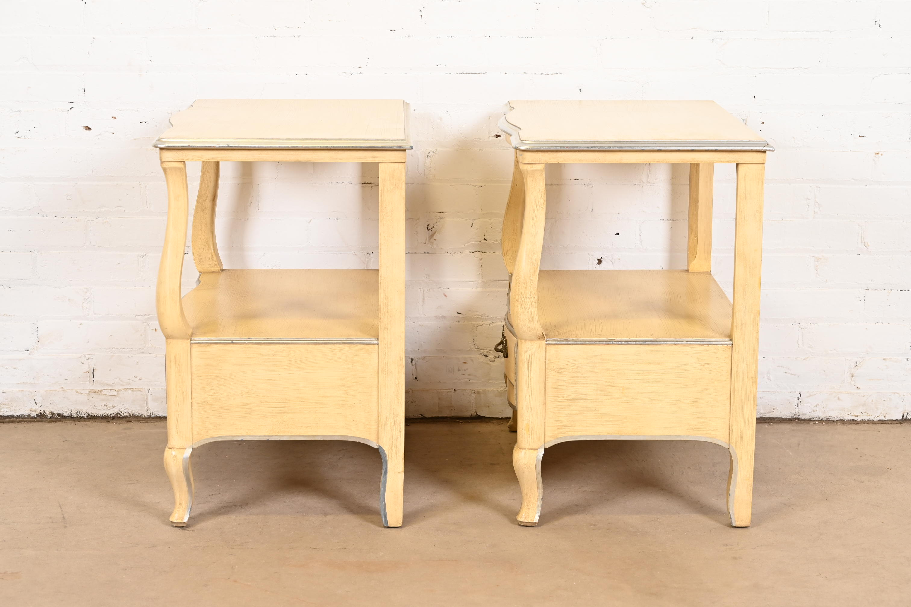 John Widdicomb French Provincial Louis XV Nightstands, 1950s - Image 10