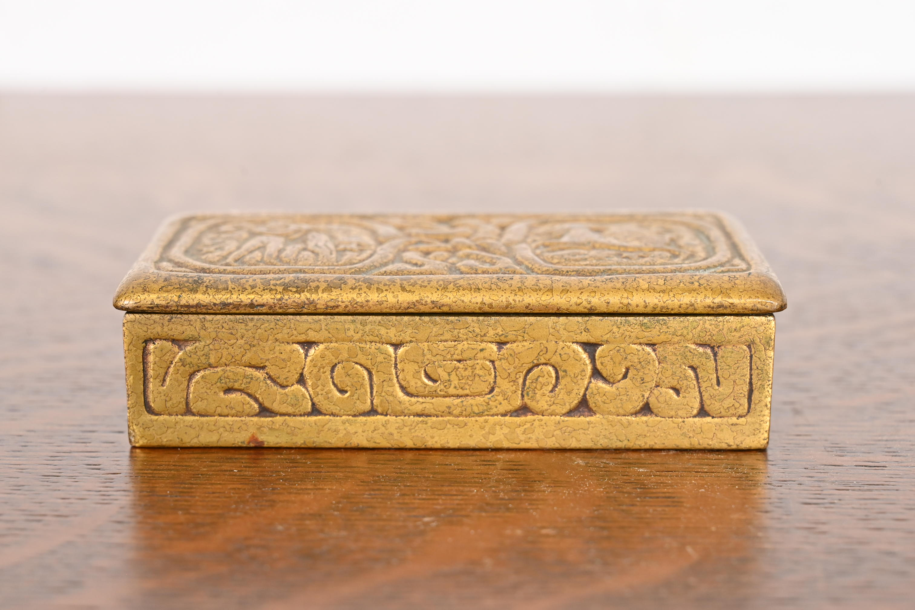 Tiffany Studios New York Zodiac Bronze Doré Stamp Box - Image 2