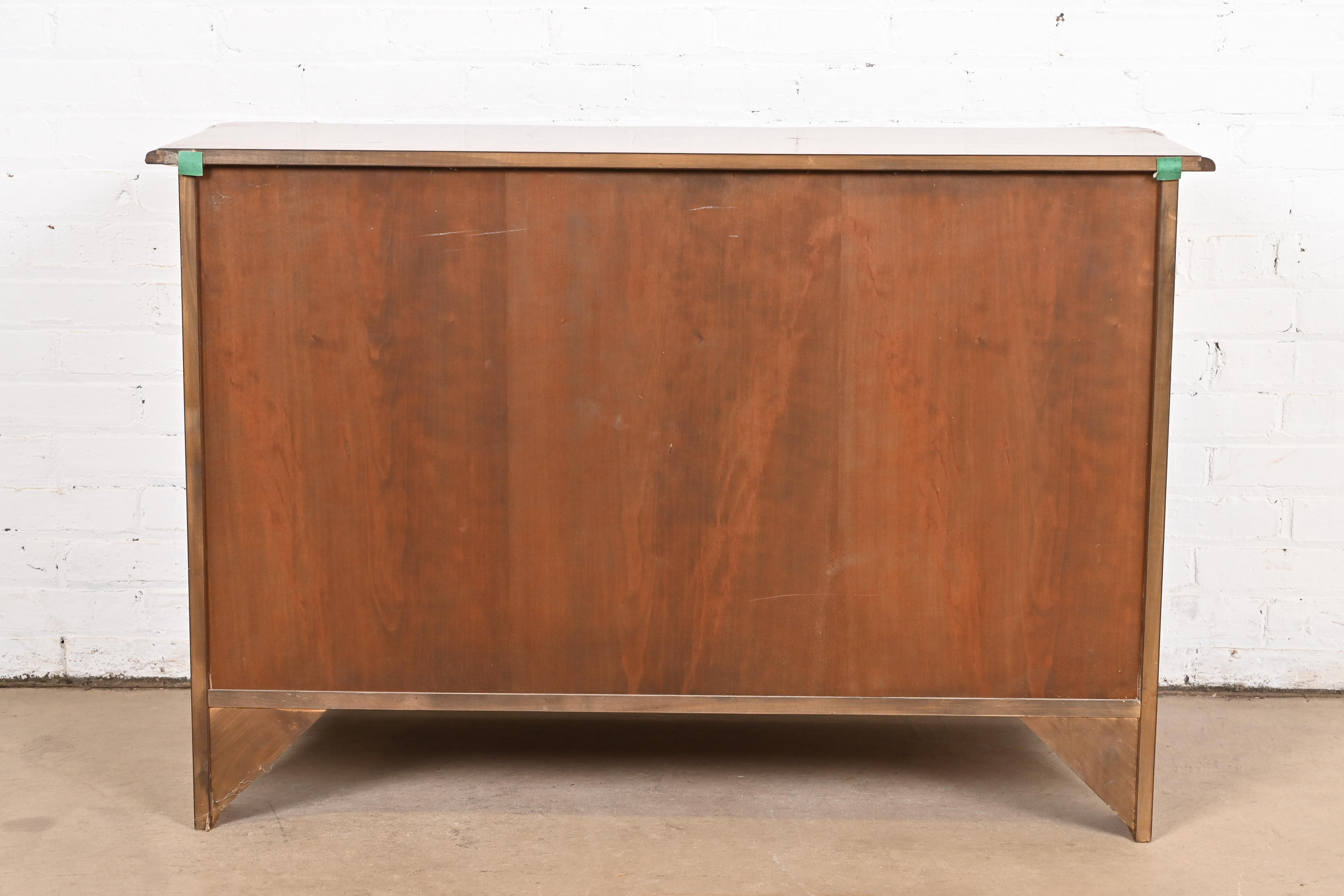 Baker Furniture Louis XV Burled Walnut Bombay Chest or Commode - Image 11