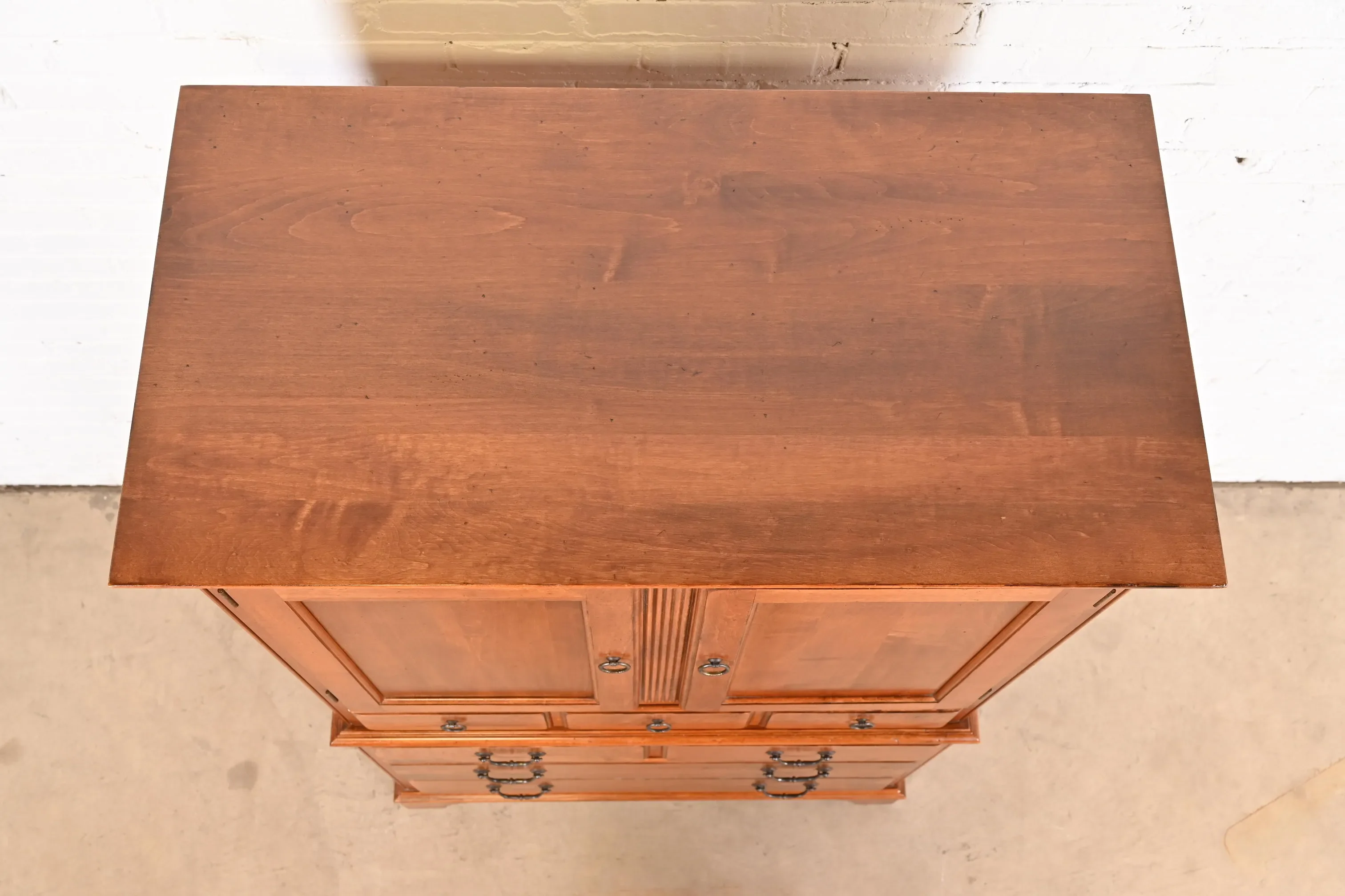 Ethan Allen Georgian English Country Solid Birch Gentleman's Chest or Linen Press - Image 9