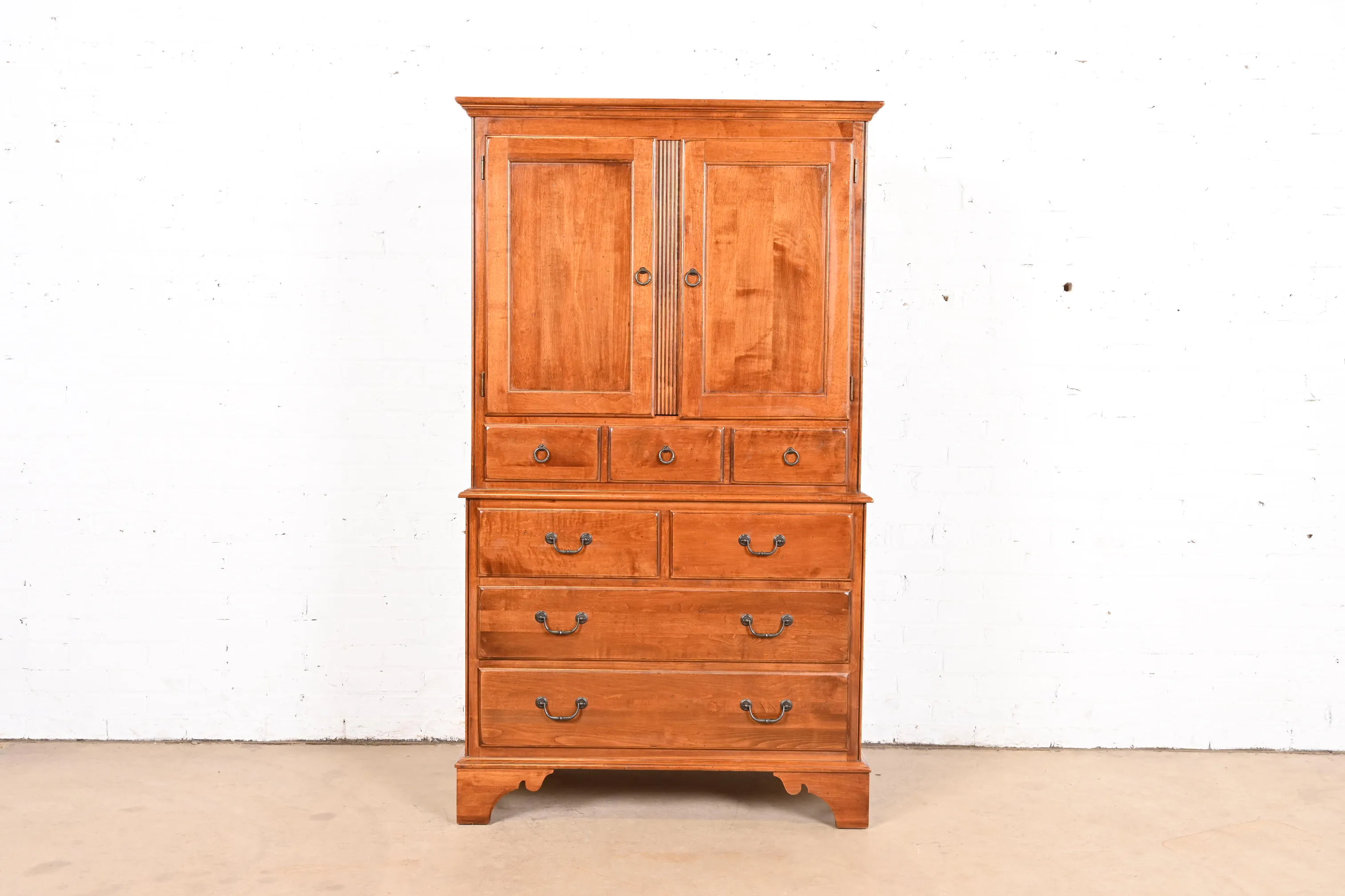 Ethan Allen Georgian English Country Solid Birch Gentleman's Chest or Linen Press