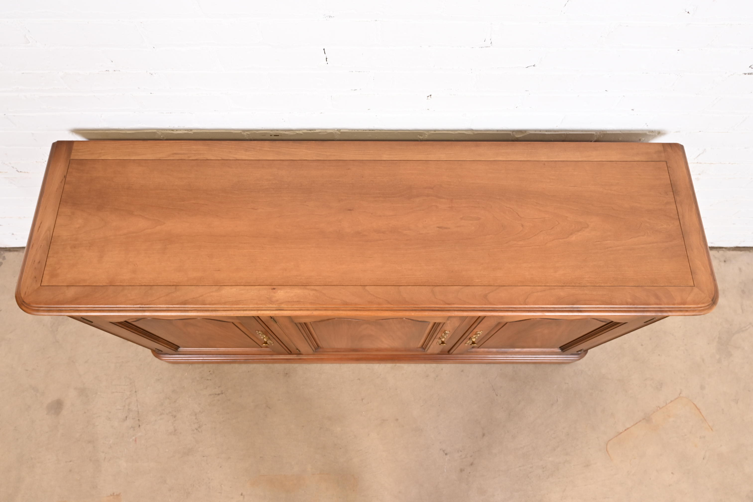Kindel Furniture French Provincial Louis XV Cherry Wood Sideboard or Bar Cabinet, Circa 1960s - Image 9